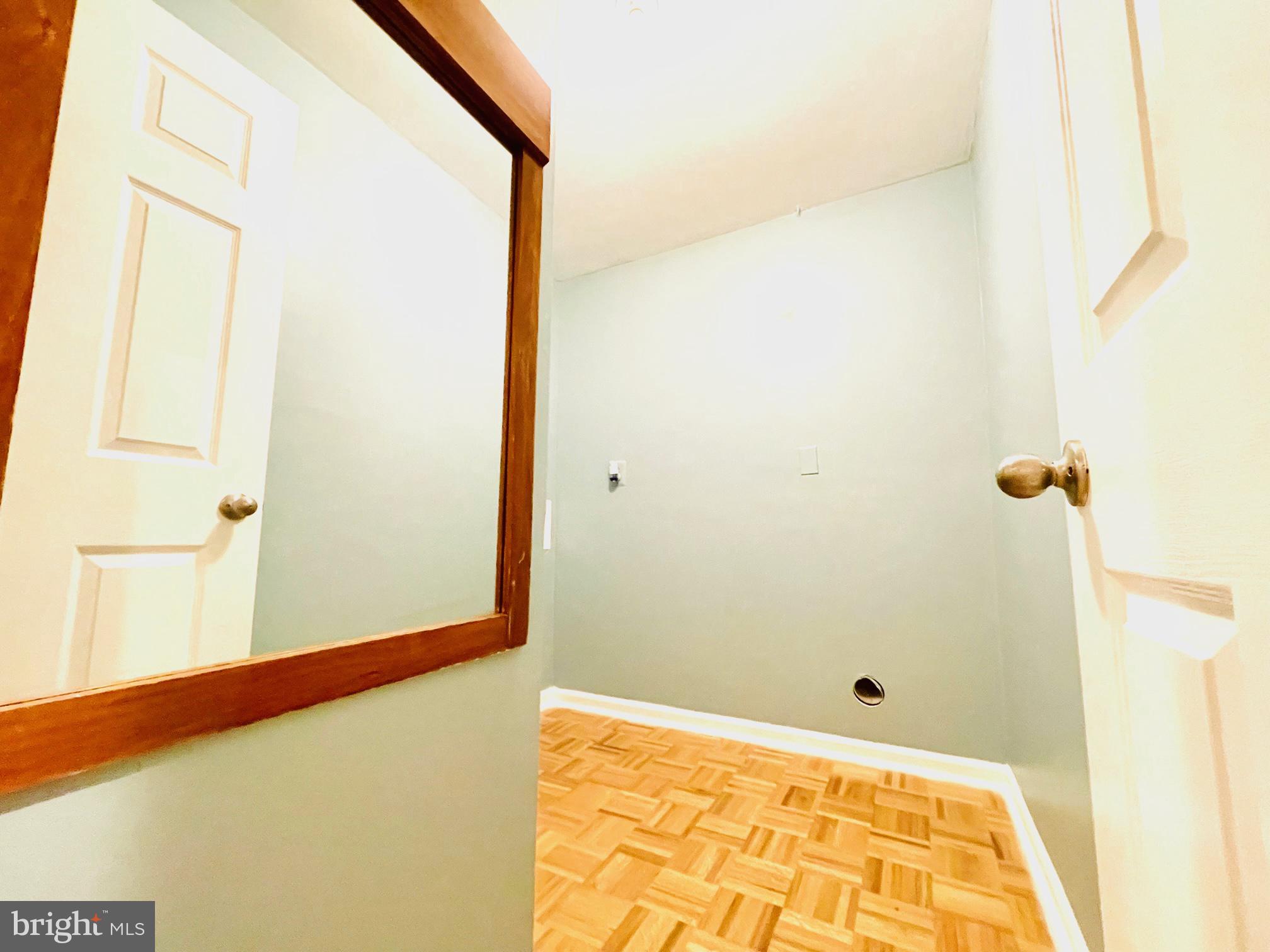 CHURCHILL TOWN SECTOR - Residential