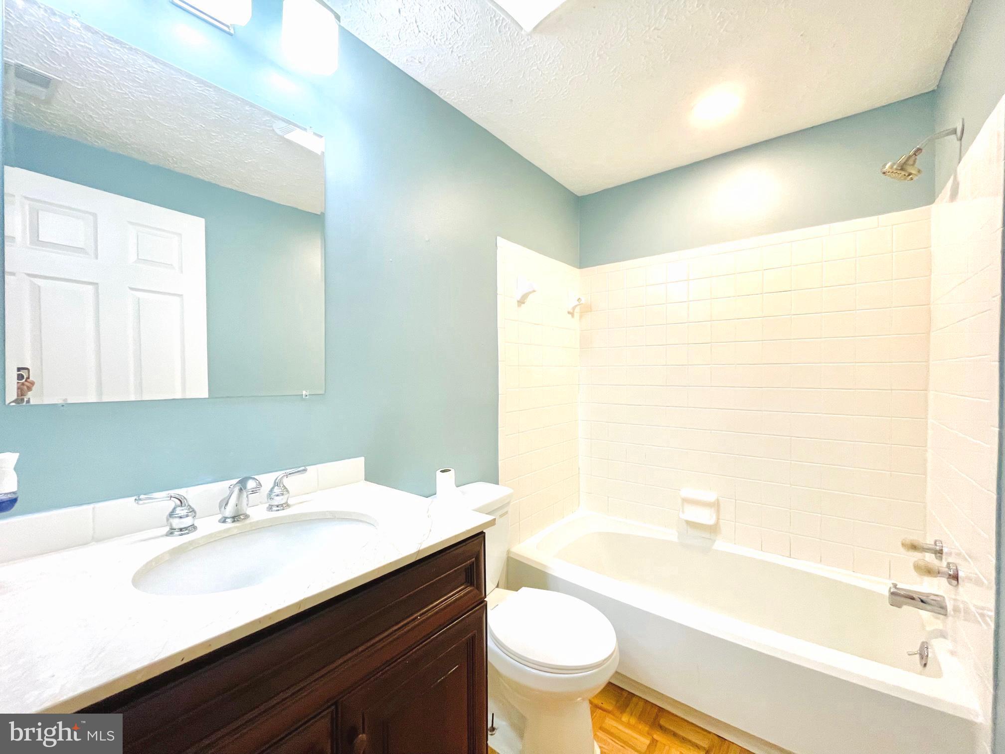 CHURCHILL TOWN SECTOR - Residential