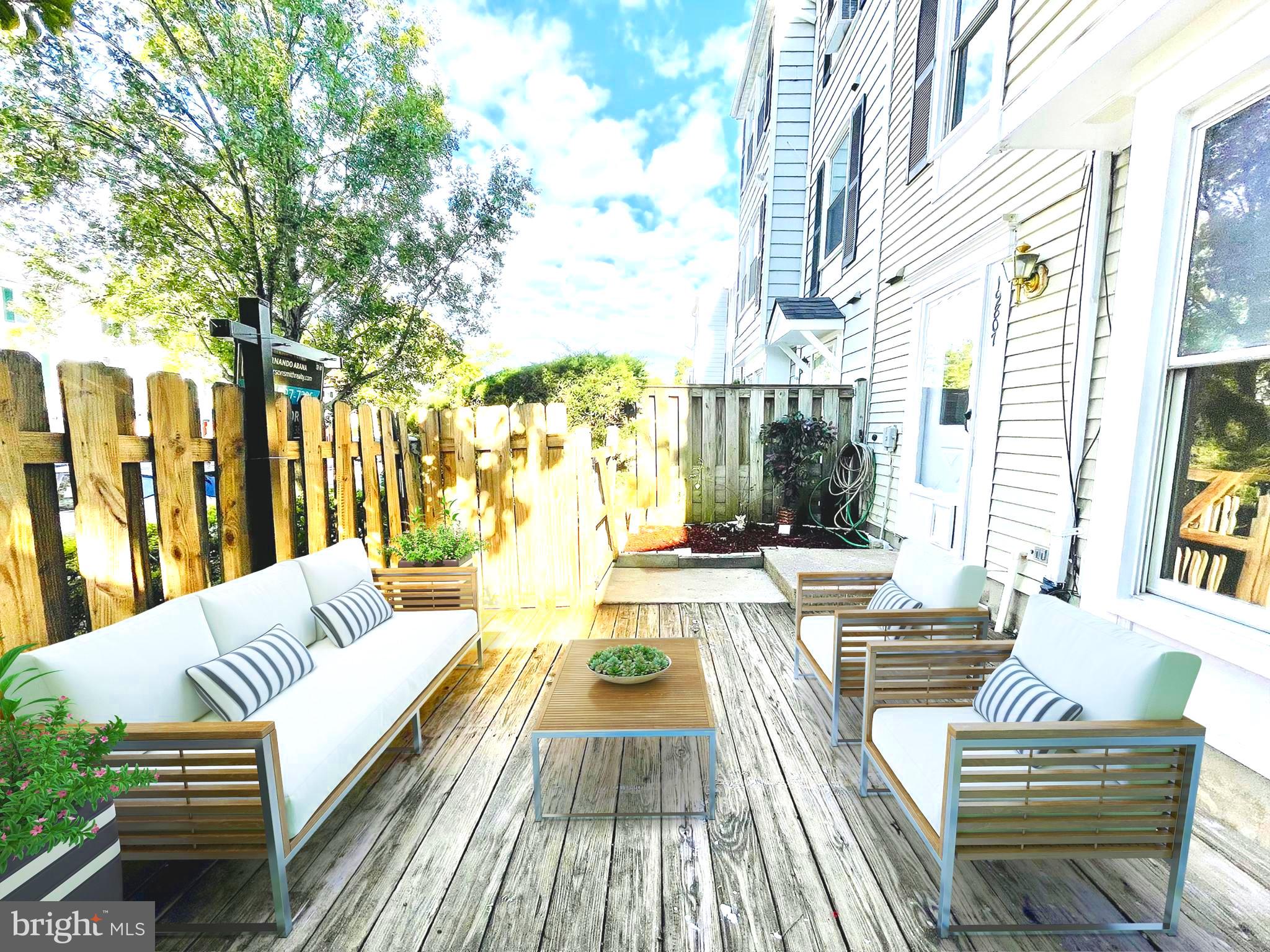 CHURCHILL TOWN SECTOR - Residential