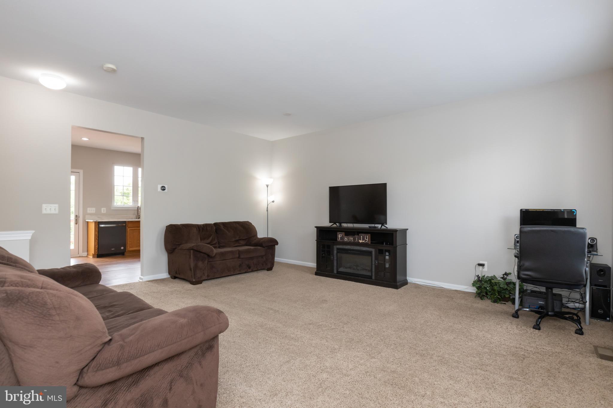 LANSDOWNE ON THE POTOMAC - Residential