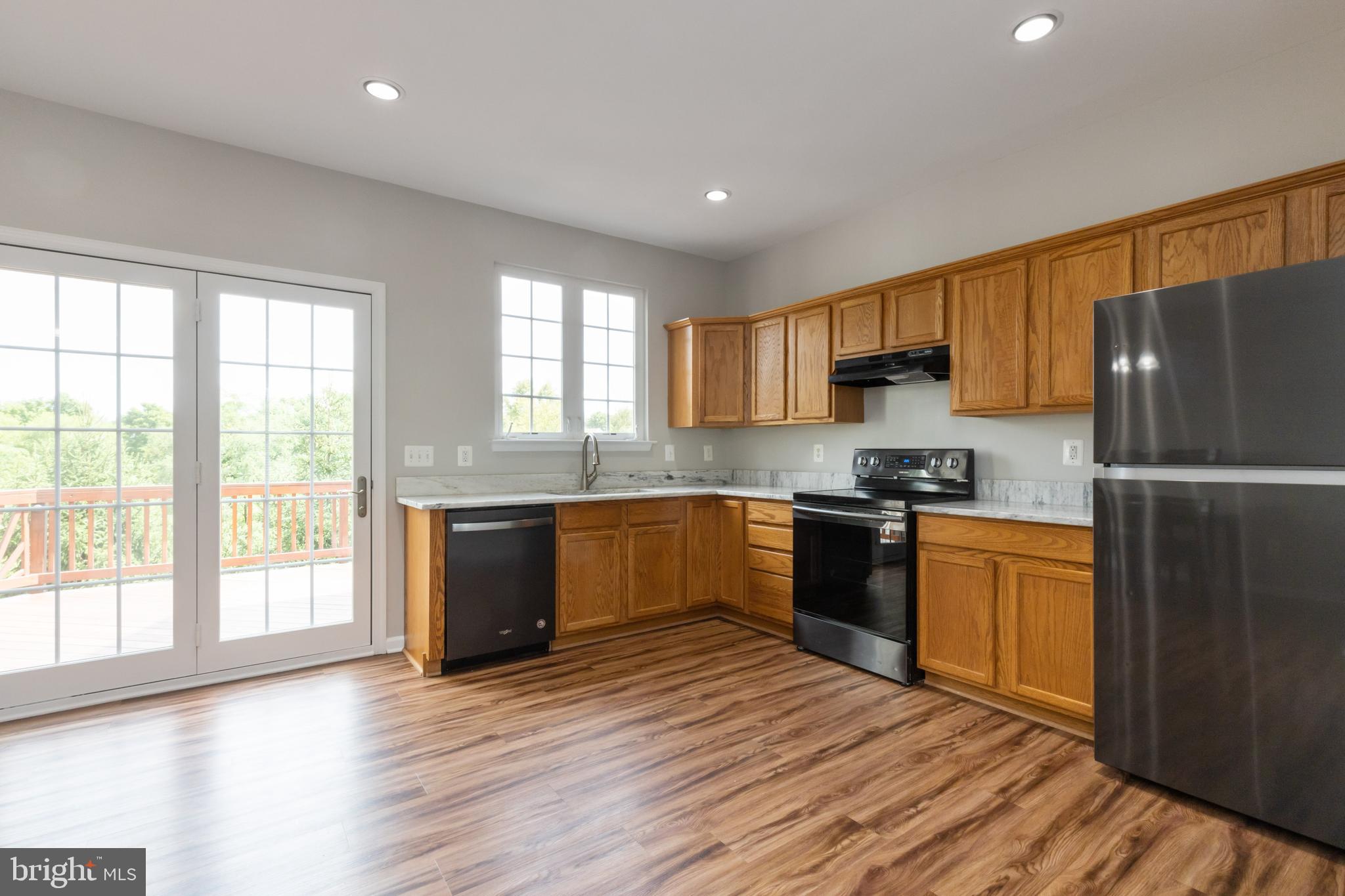 LANSDOWNE ON THE POTOMAC - Residential