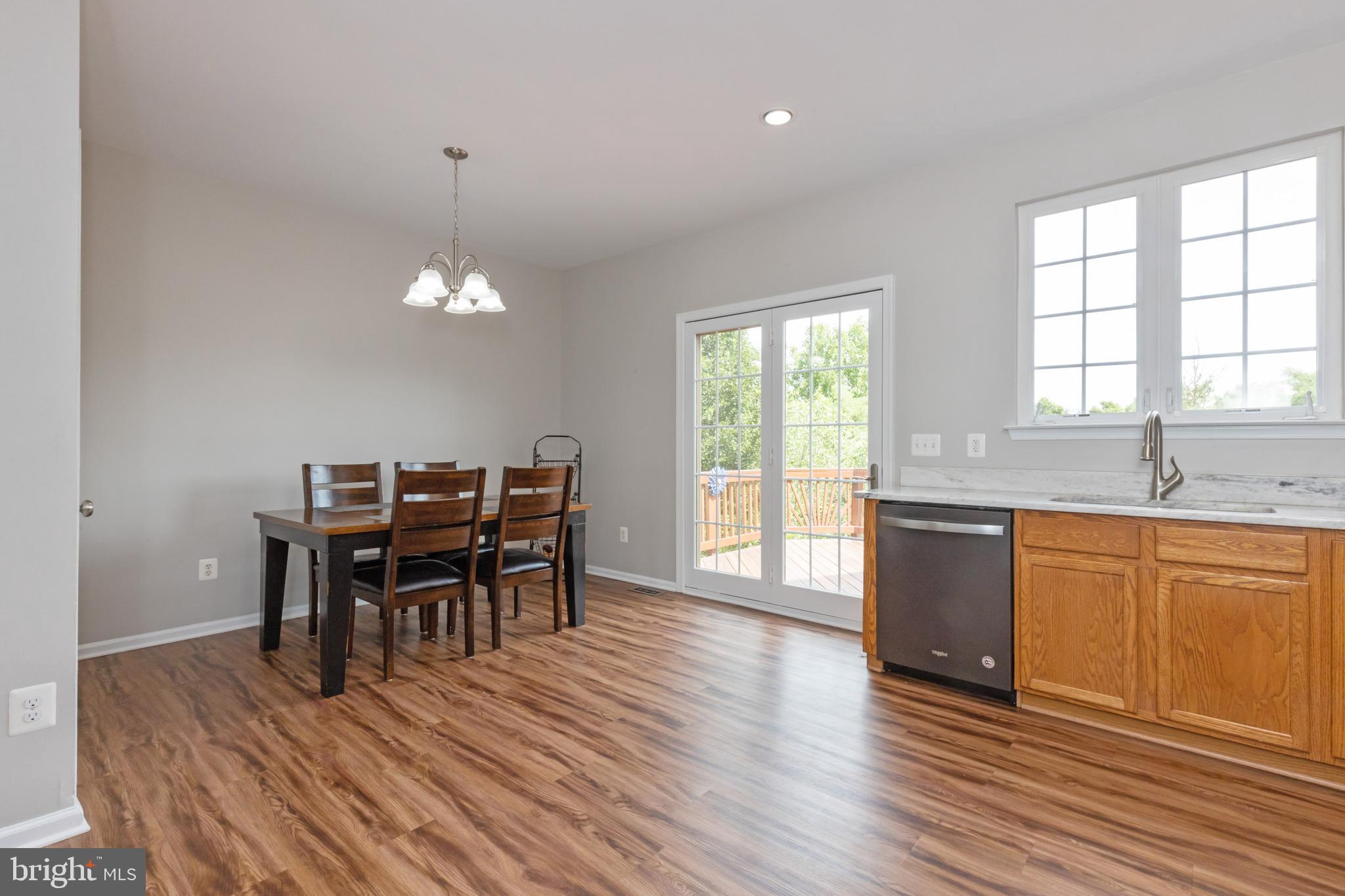 LANSDOWNE ON THE POTOMAC - Residential