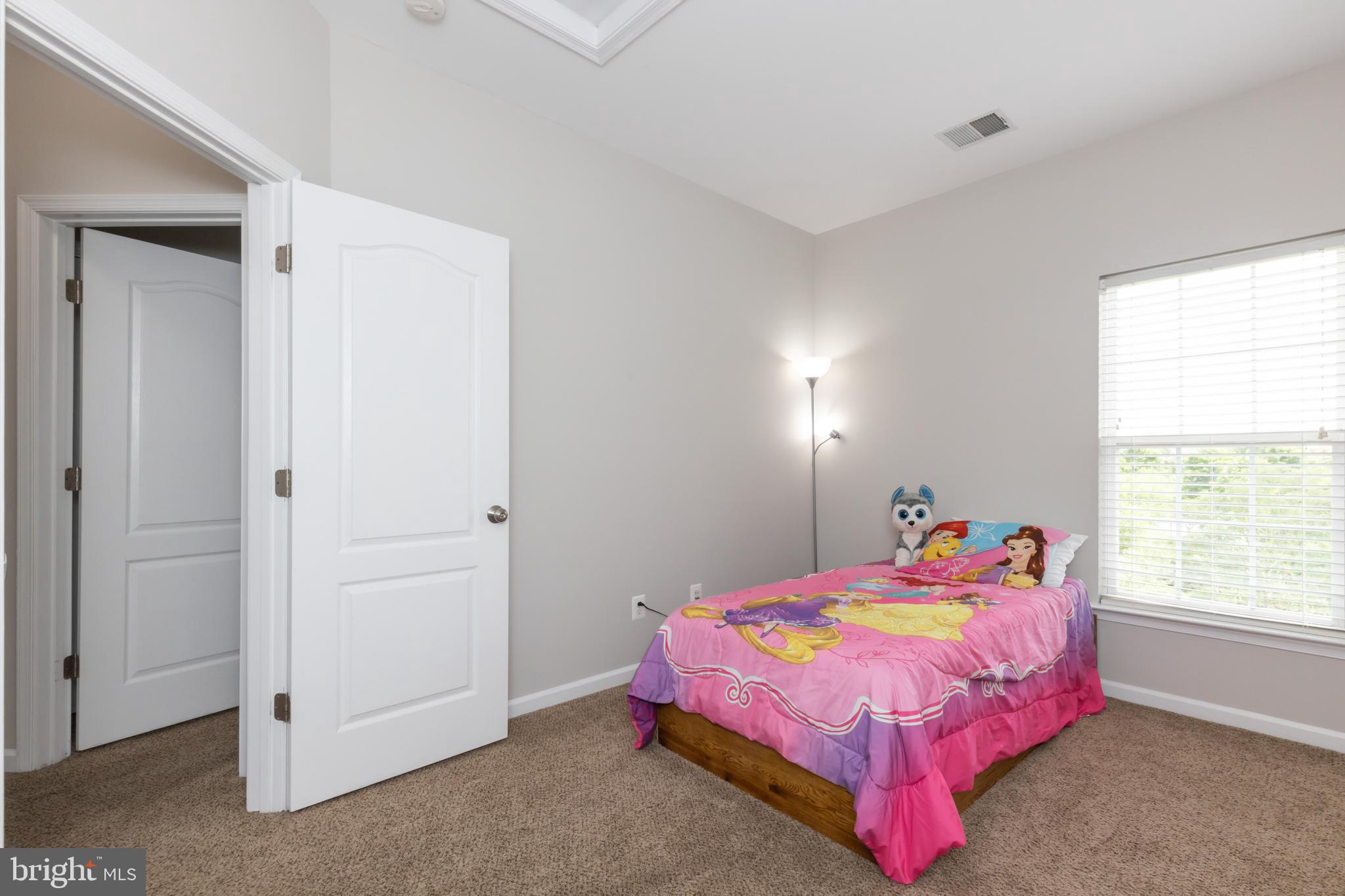 LANSDOWNE ON THE POTOMAC - Residential