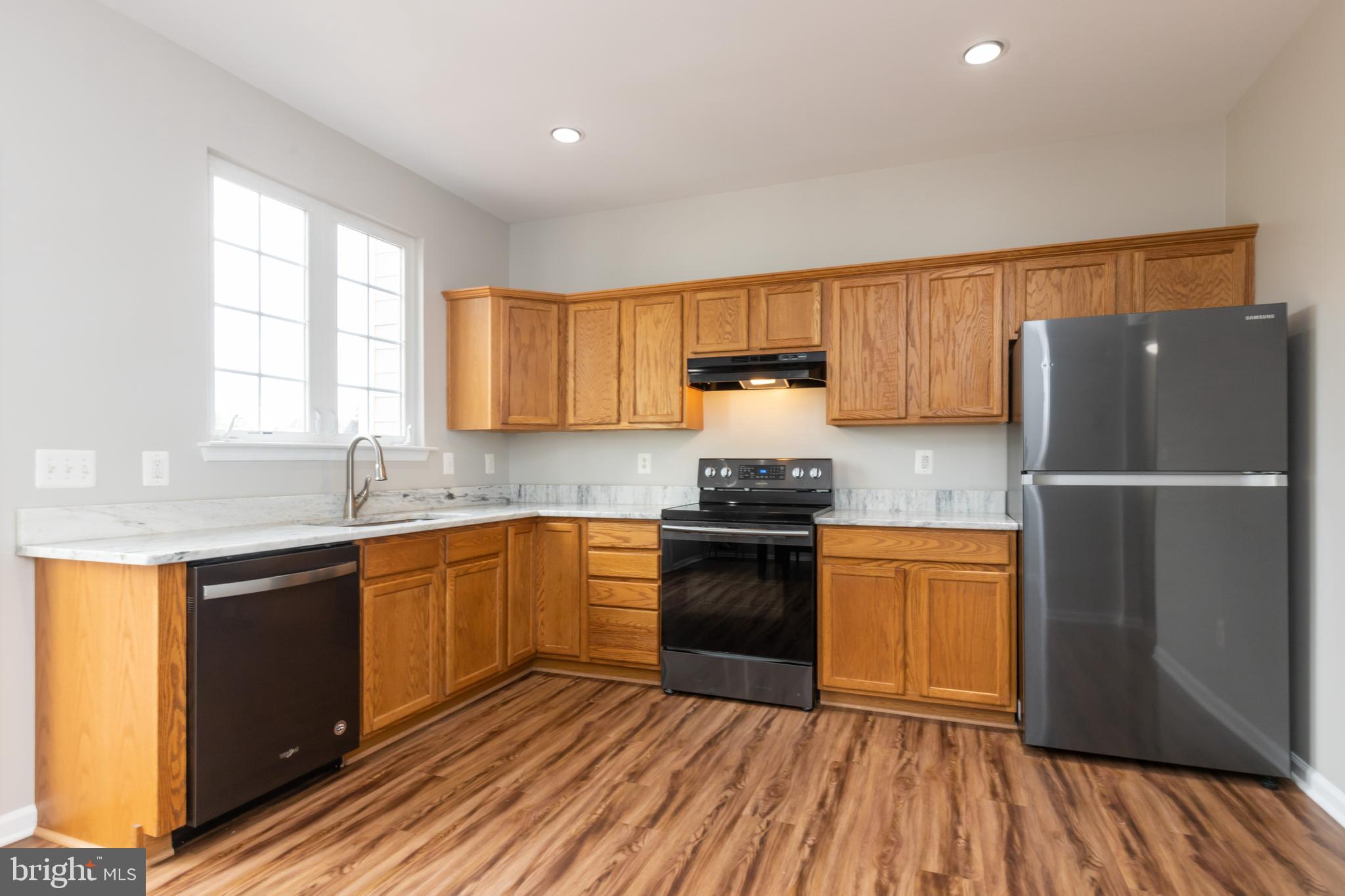 LANSDOWNE ON THE POTOMAC - Residential