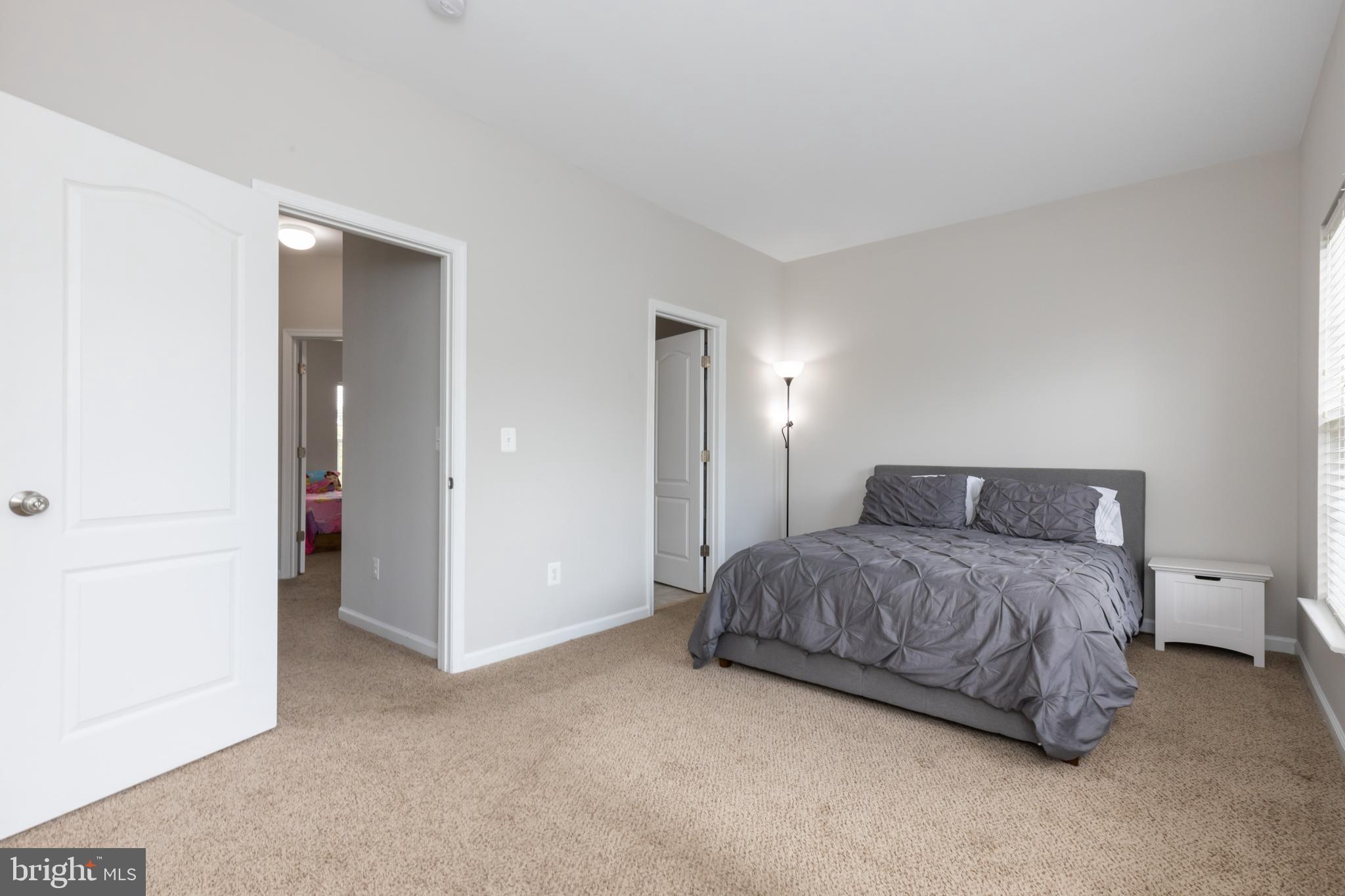 LANSDOWNE ON THE POTOMAC - Residential