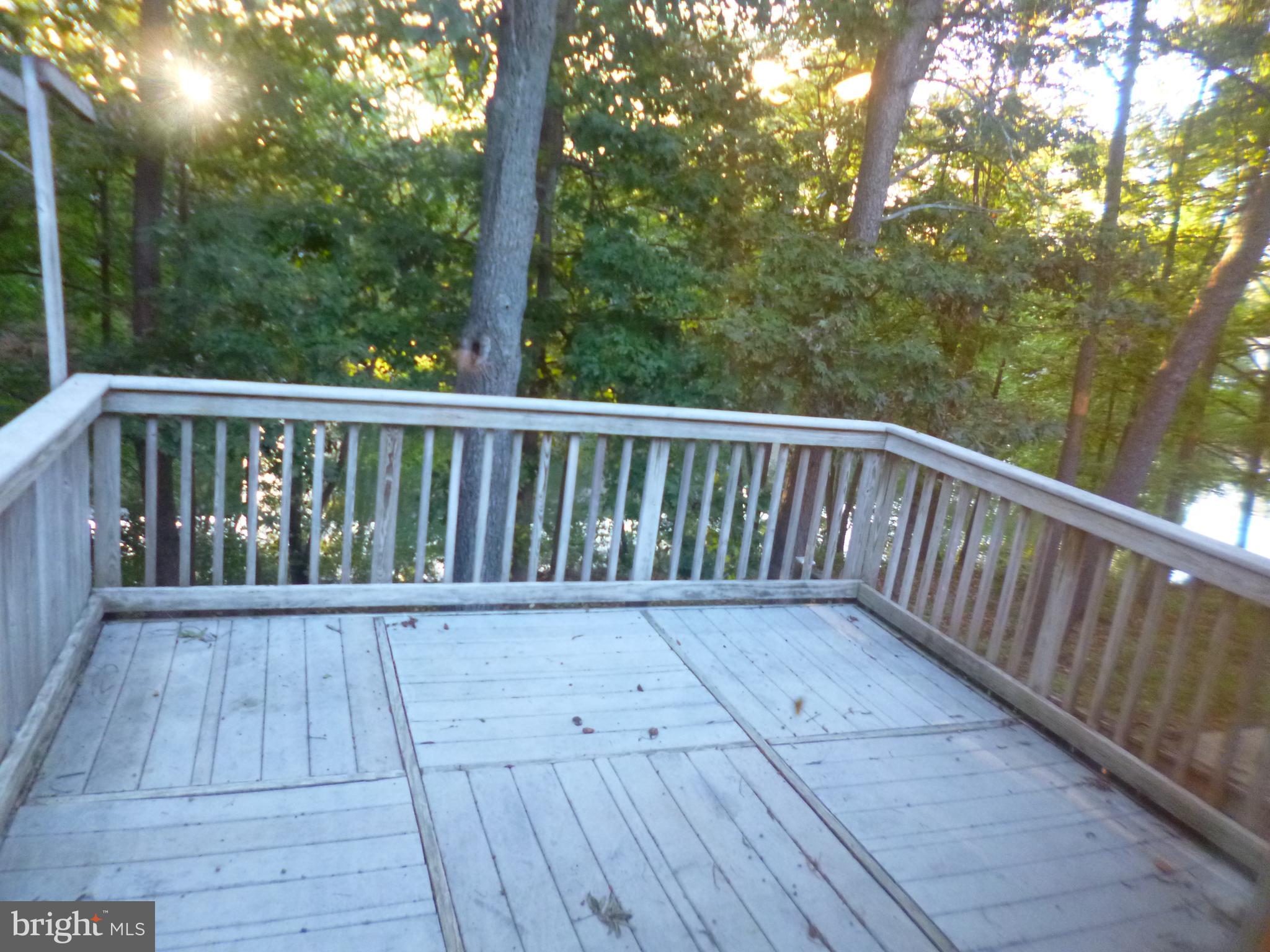 LAKEWOOD EST SUB - Residential Lease