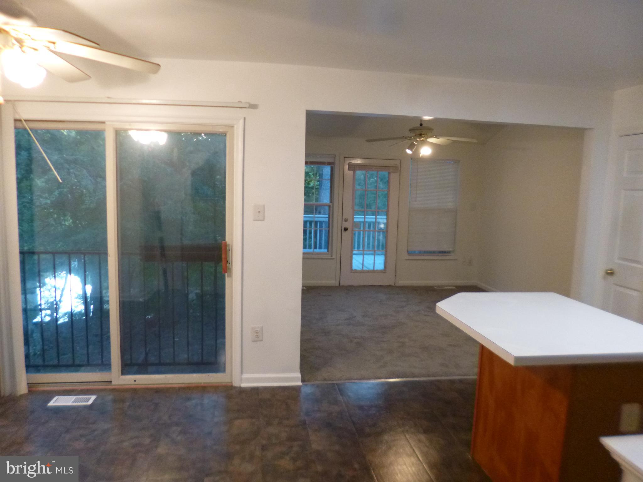 LAKEWOOD EST SUB - Residential Lease