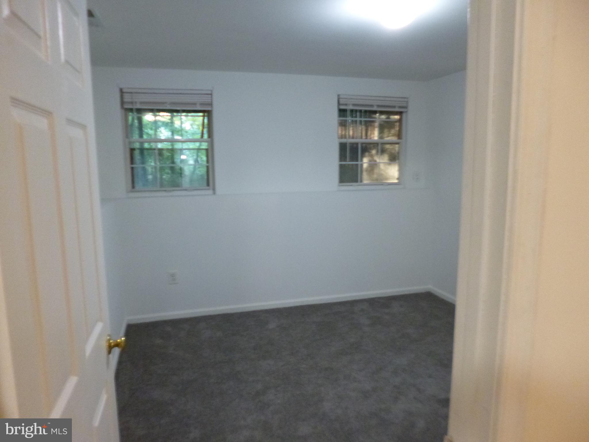 LAKEWOOD EST SUB - Residential Lease