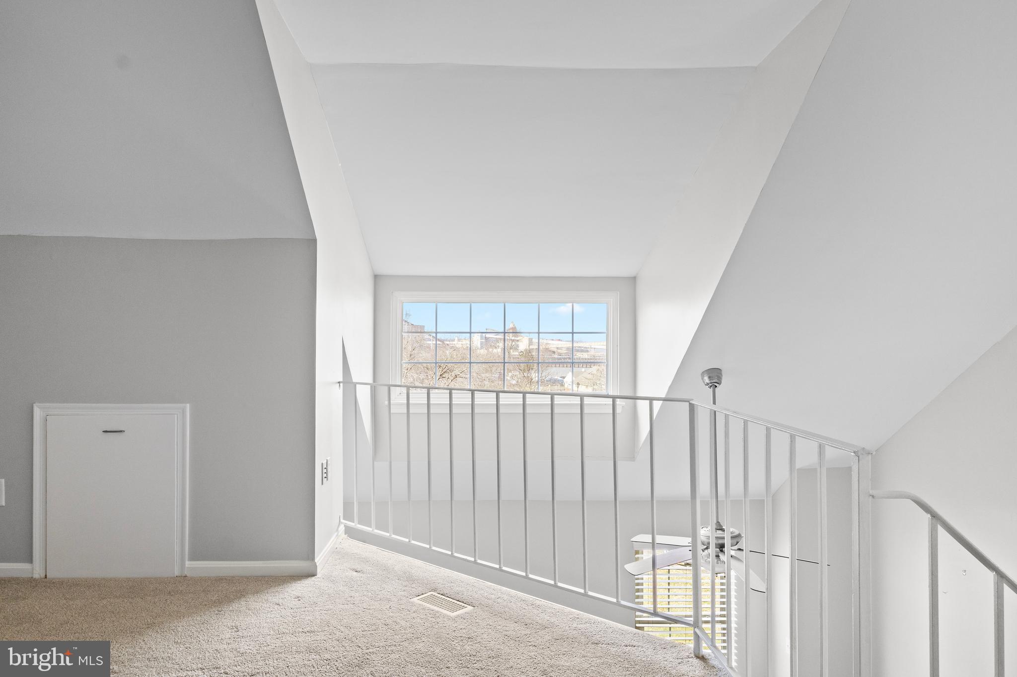 STONEY BEACH - Residential