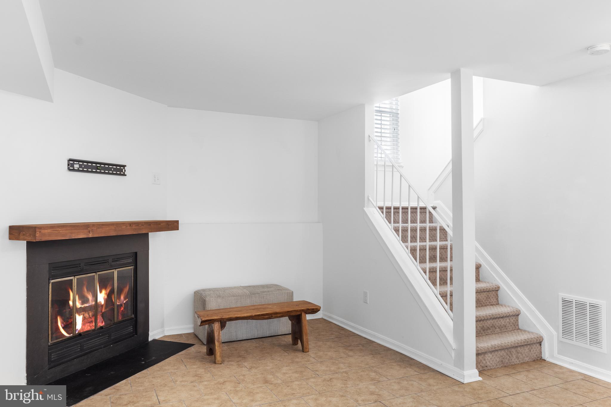 STONEY BEACH - Residential