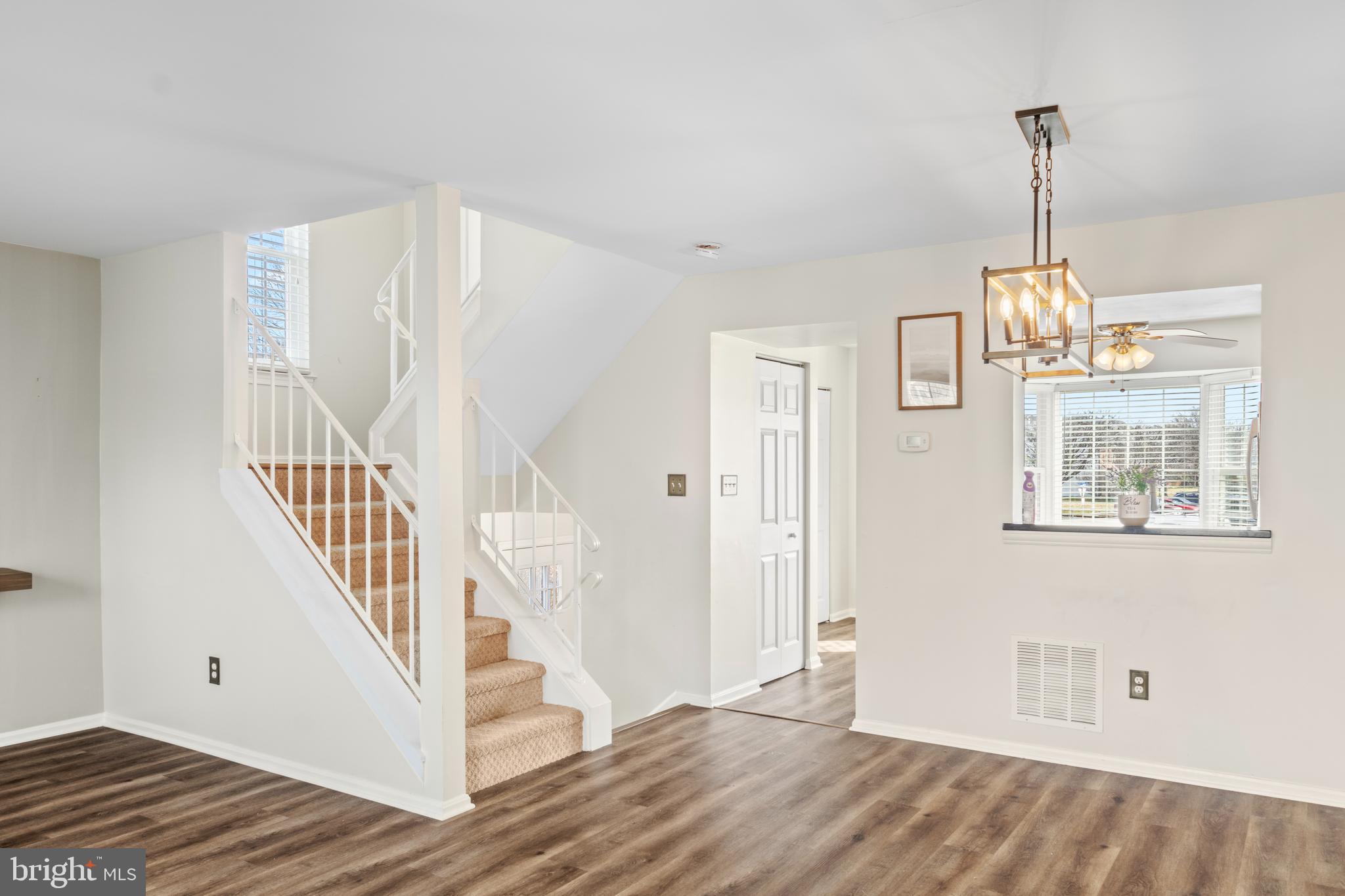 STONEY BEACH - Residential