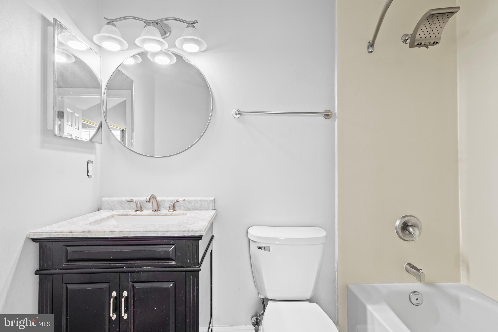 STONEY BEACH - Residential