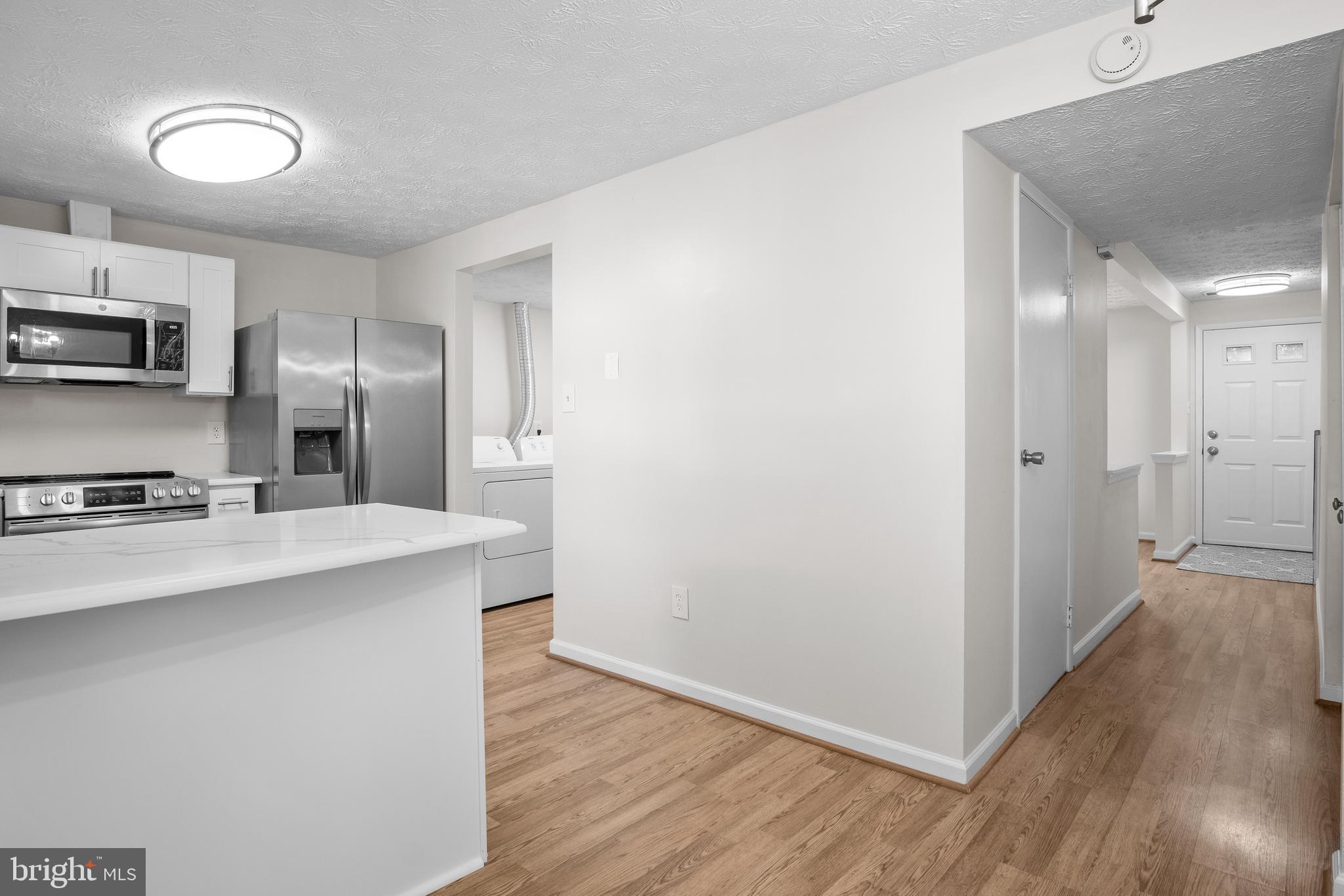 MURRAY HILL - Residential