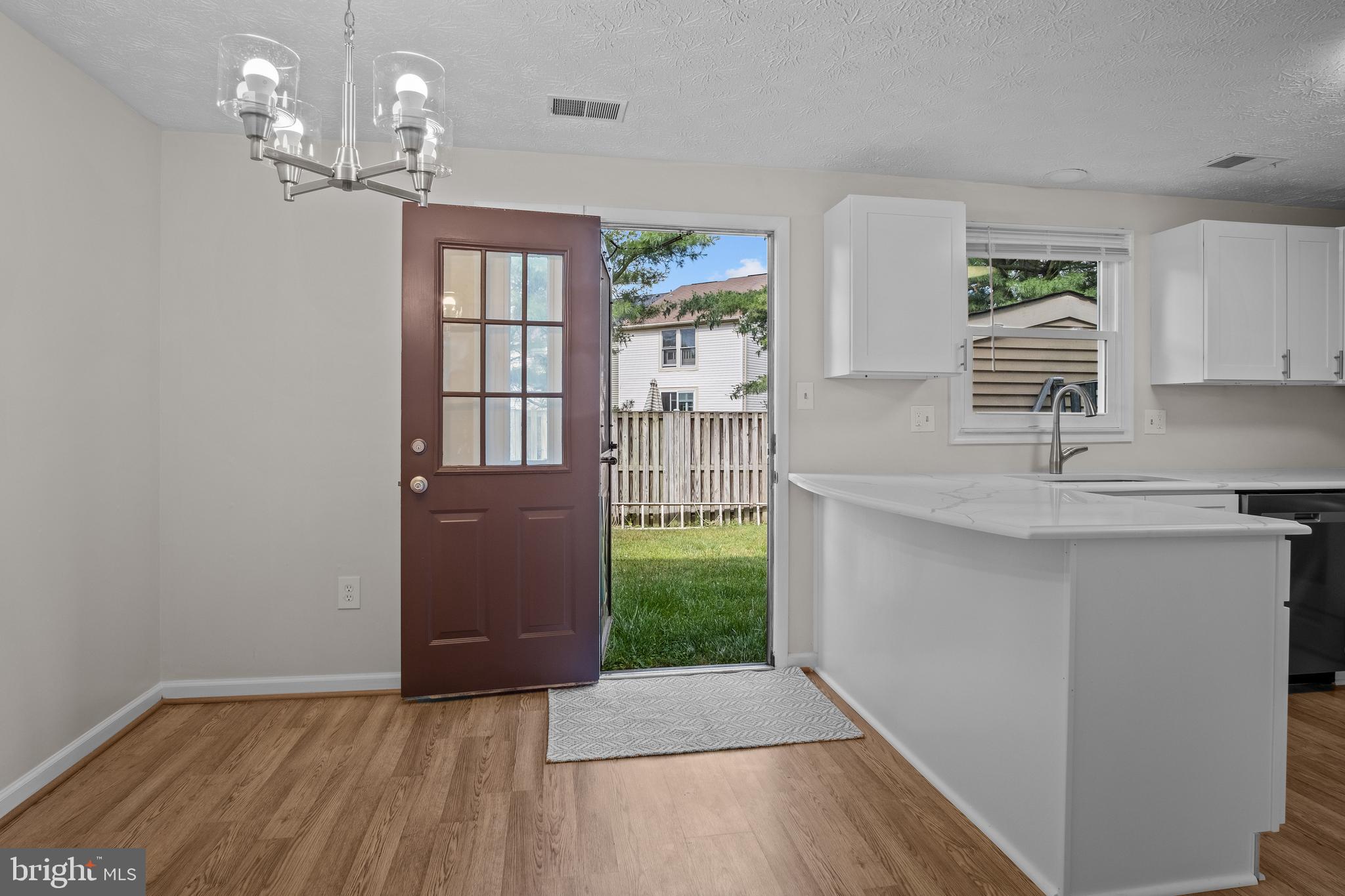 MURRAY HILL - Residential