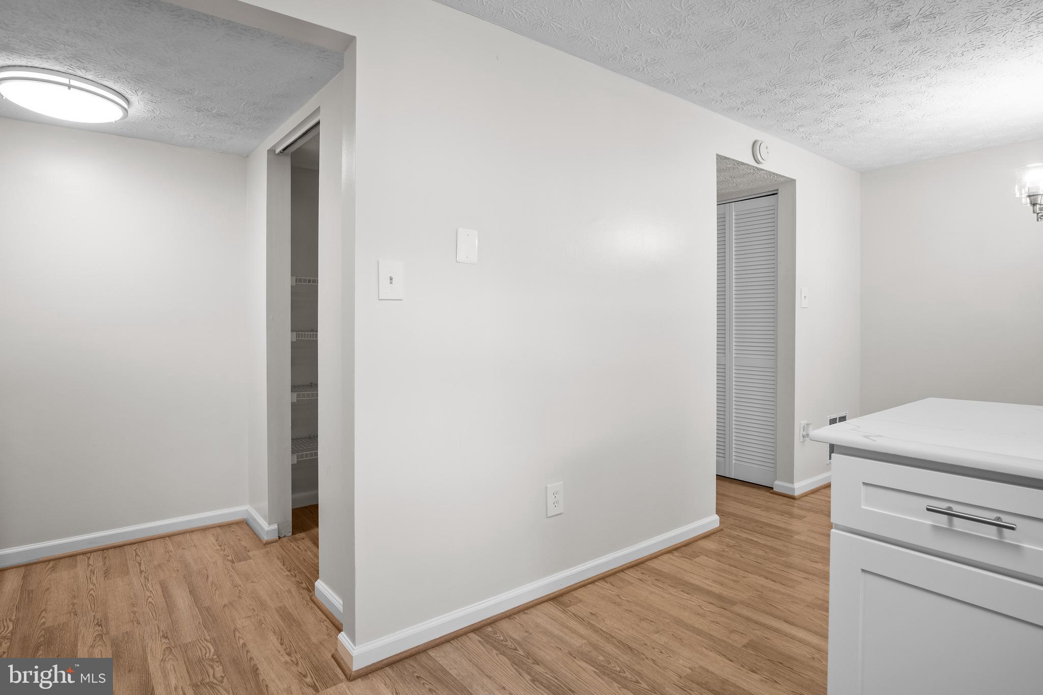 MURRAY HILL - Residential