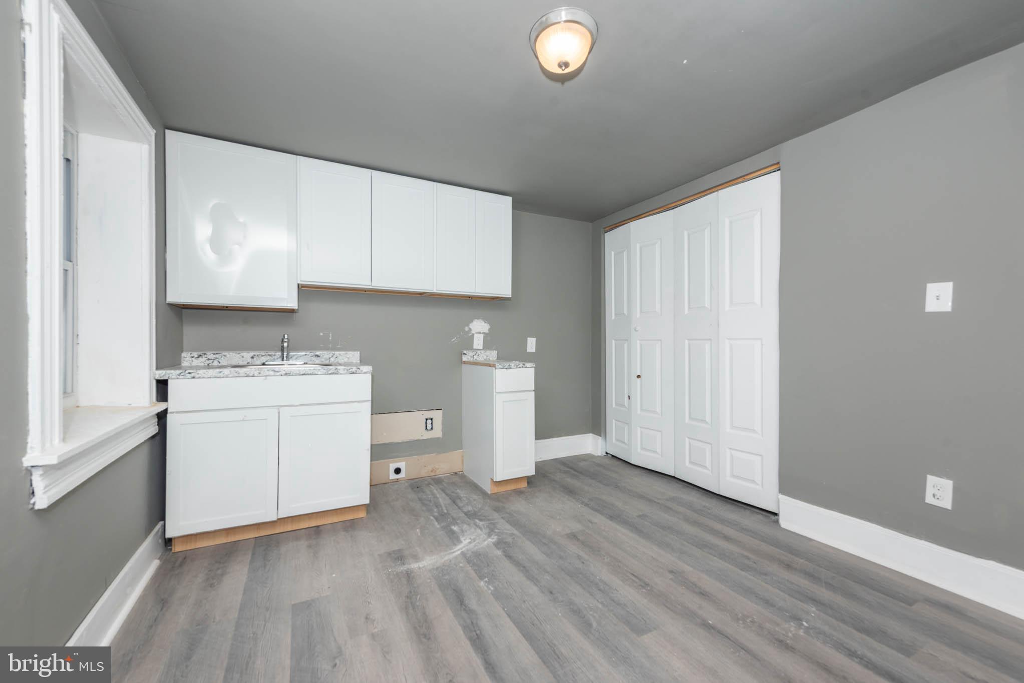 UNION SQUARE - Residential Income
