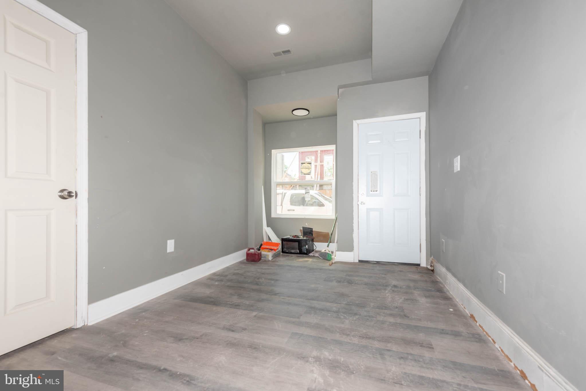 UNION SQUARE - Residential Income