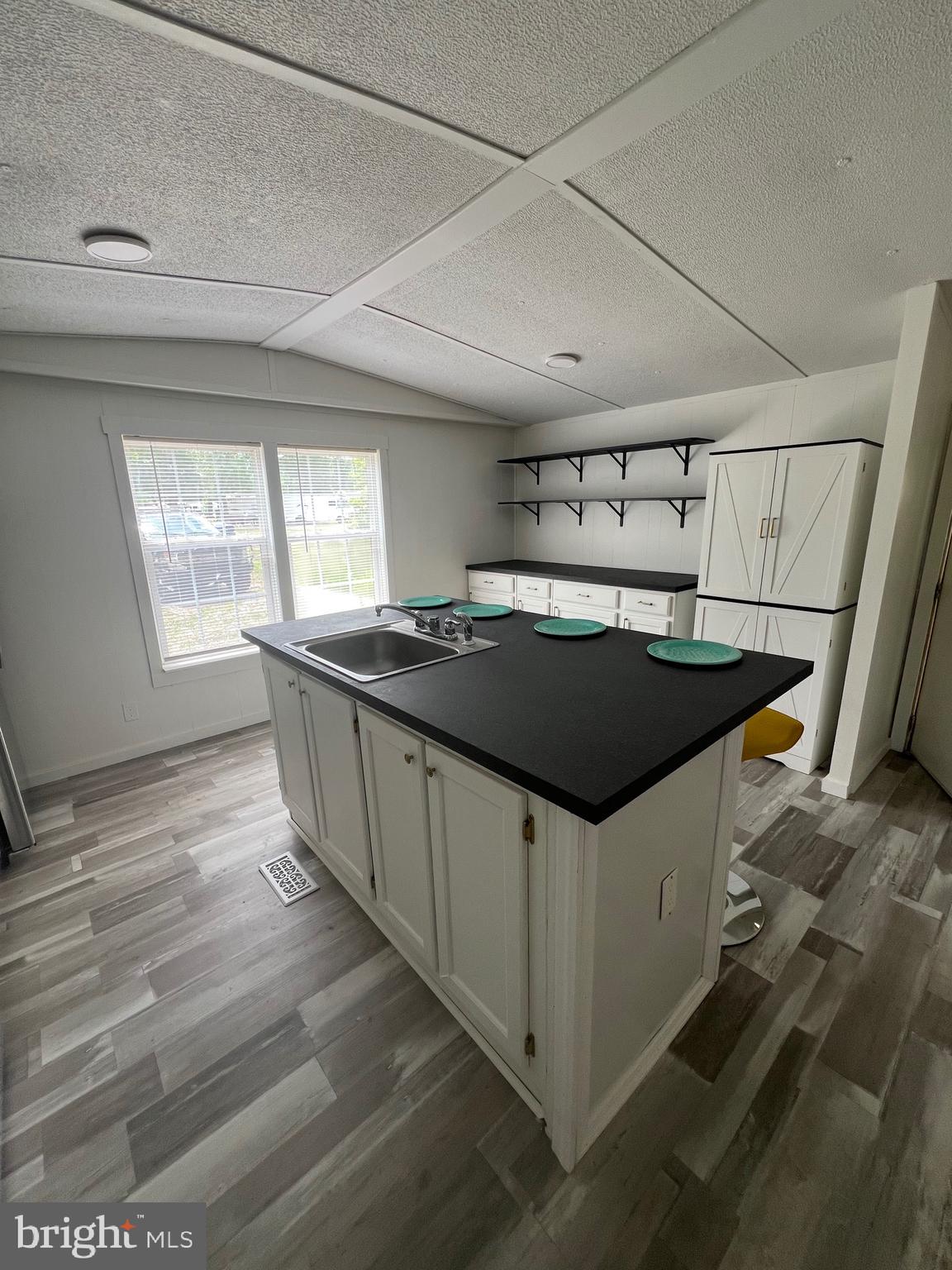 PARADISE POINT - Residential