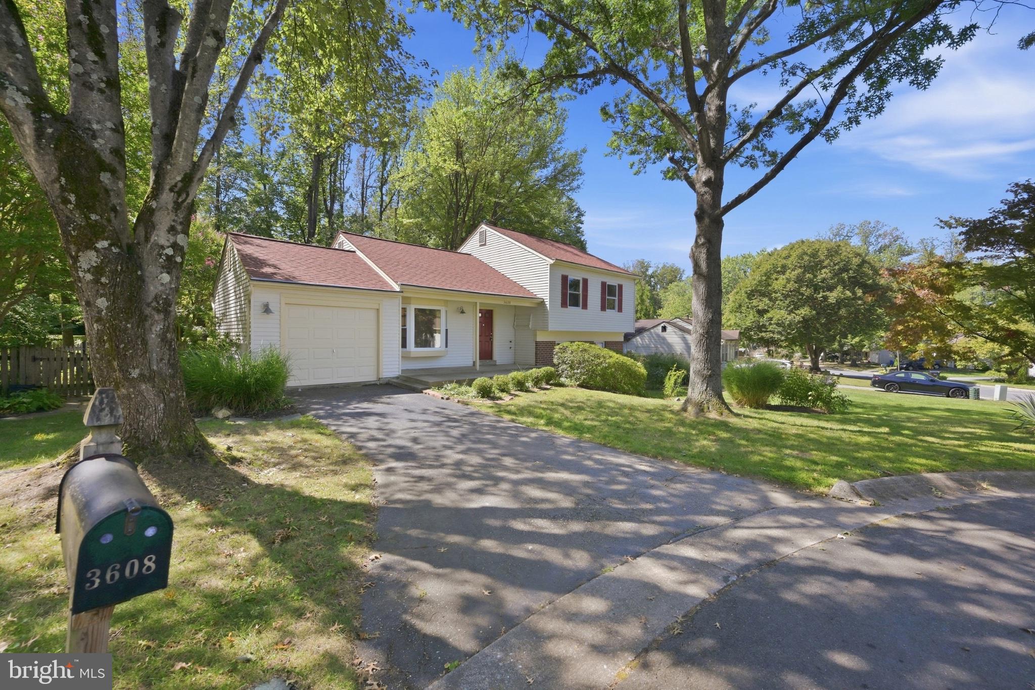3608 WINTER LAUREL TERRACE