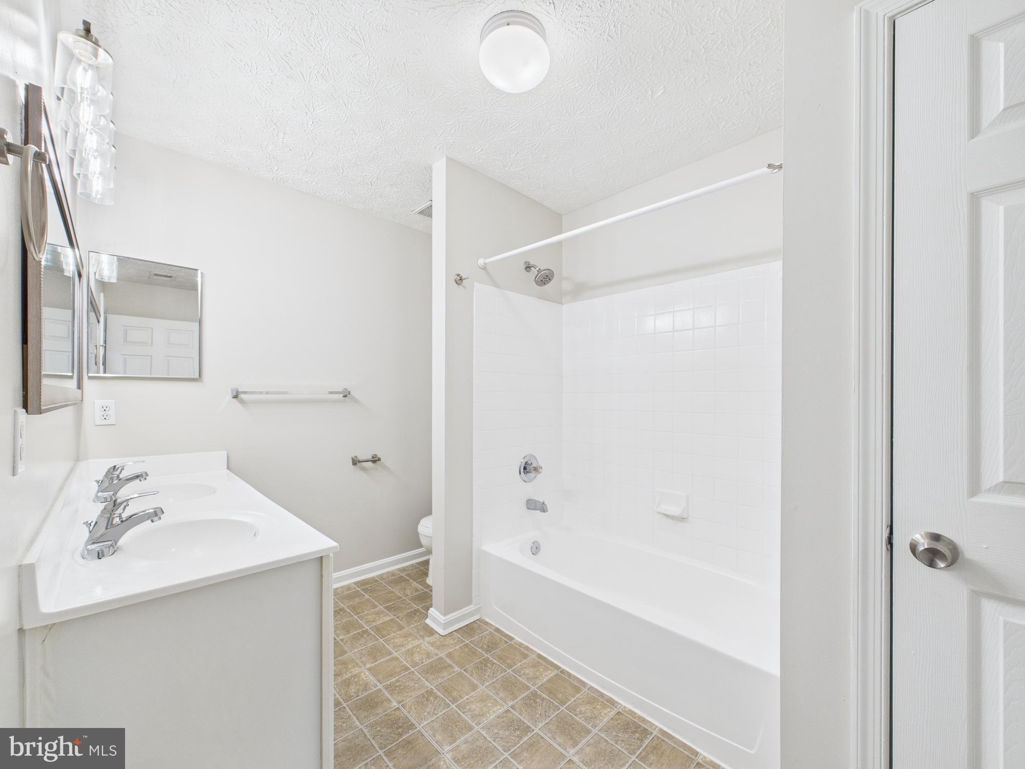 ASBURY WOODS - Residential