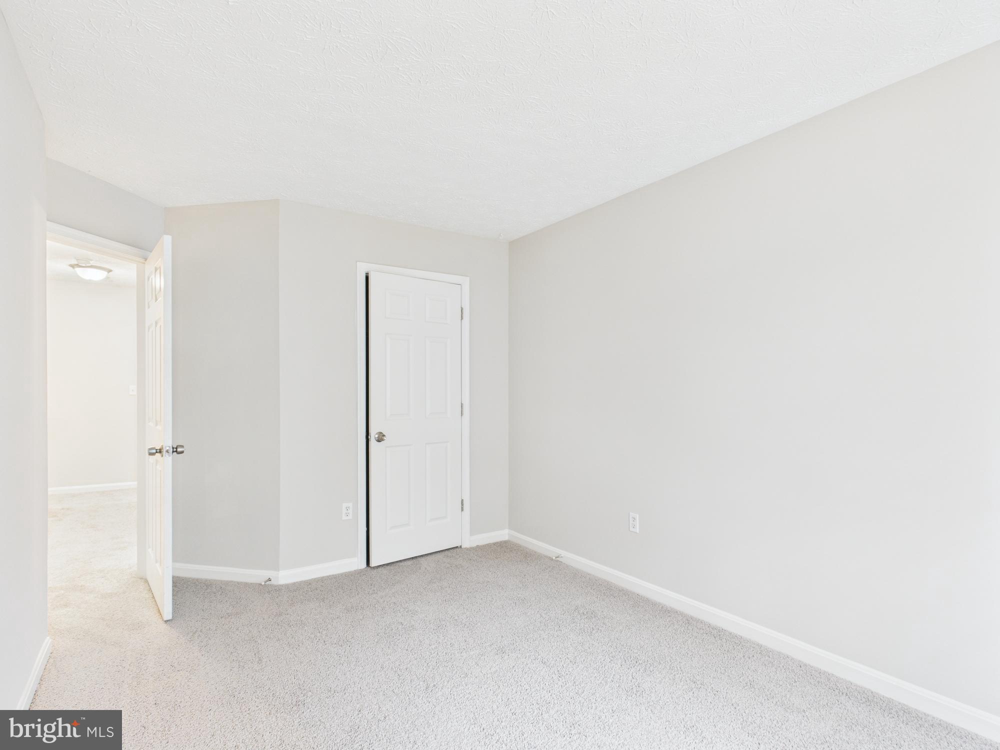 ASBURY WOODS - Residential