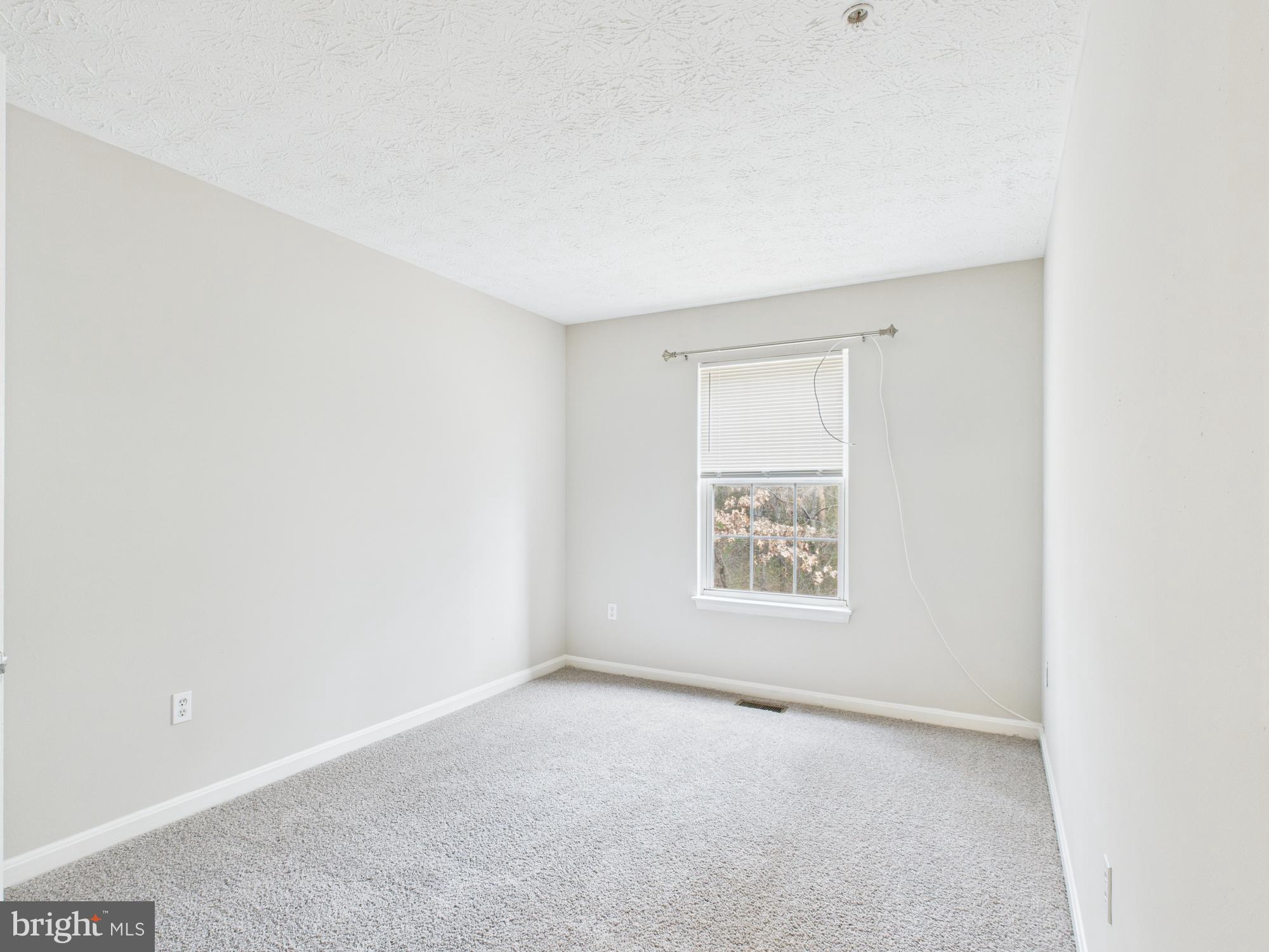 ASBURY WOODS - Residential