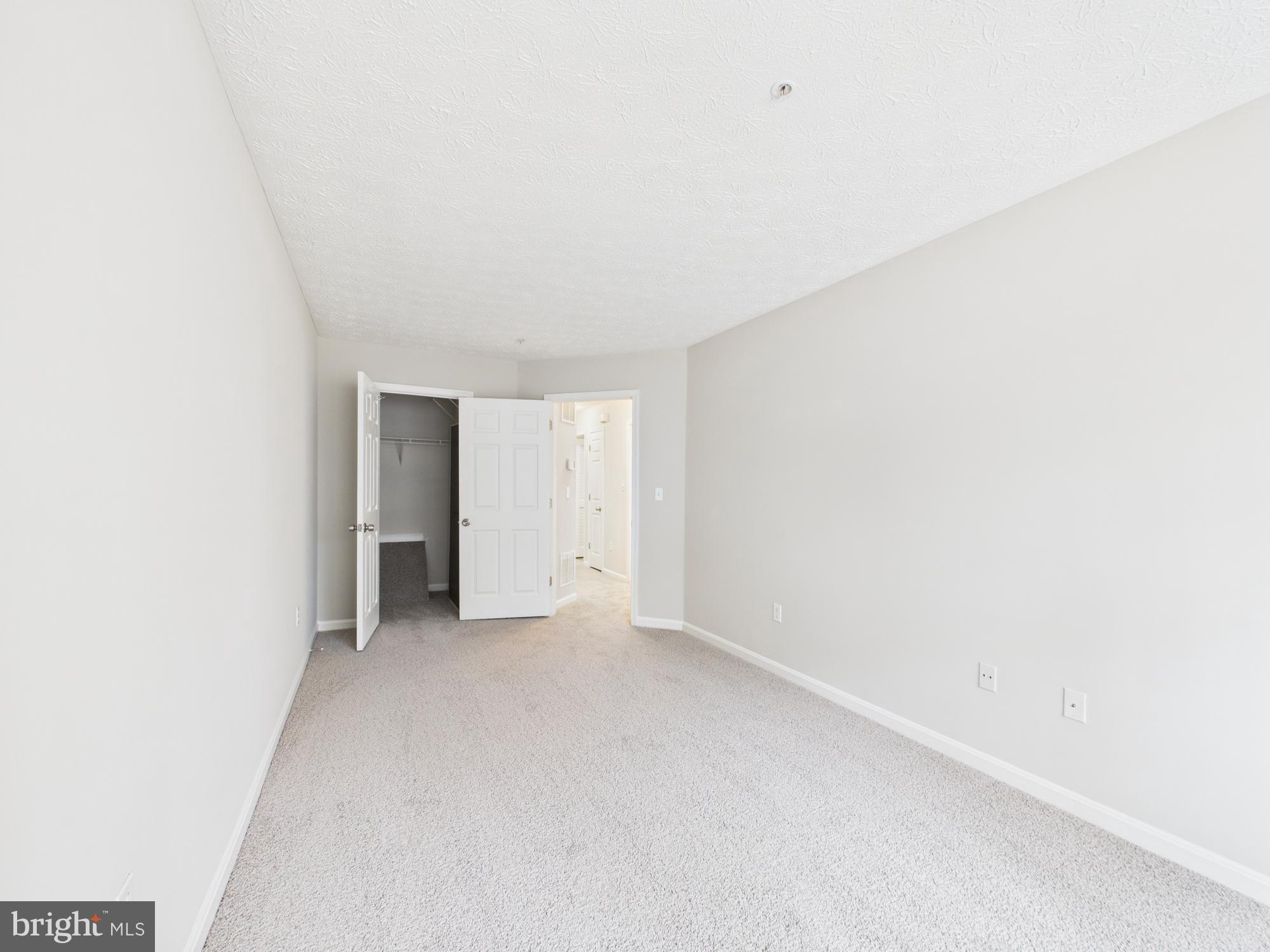 ASBURY WOODS - Residential