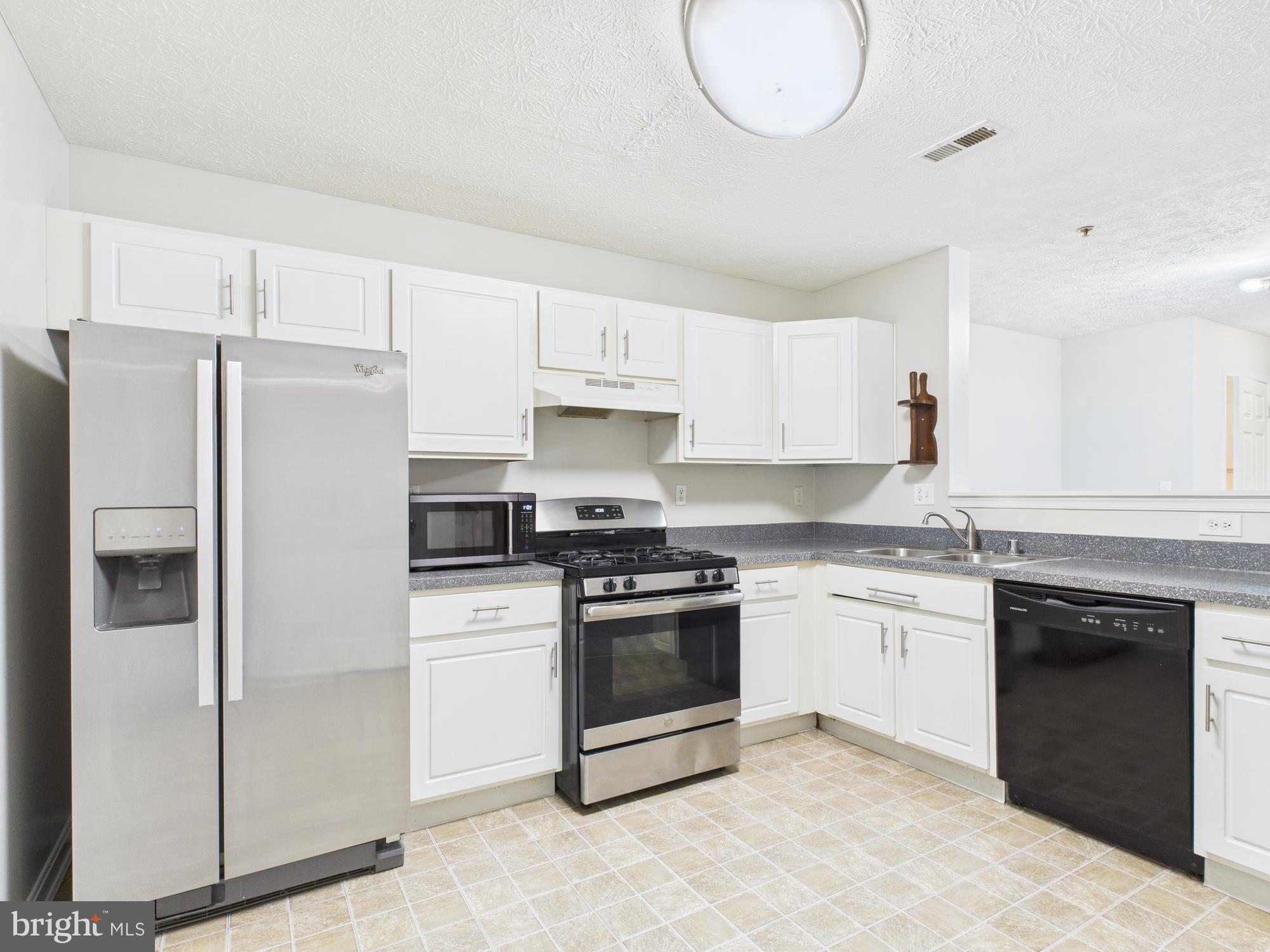 ASBURY WOODS - Residential