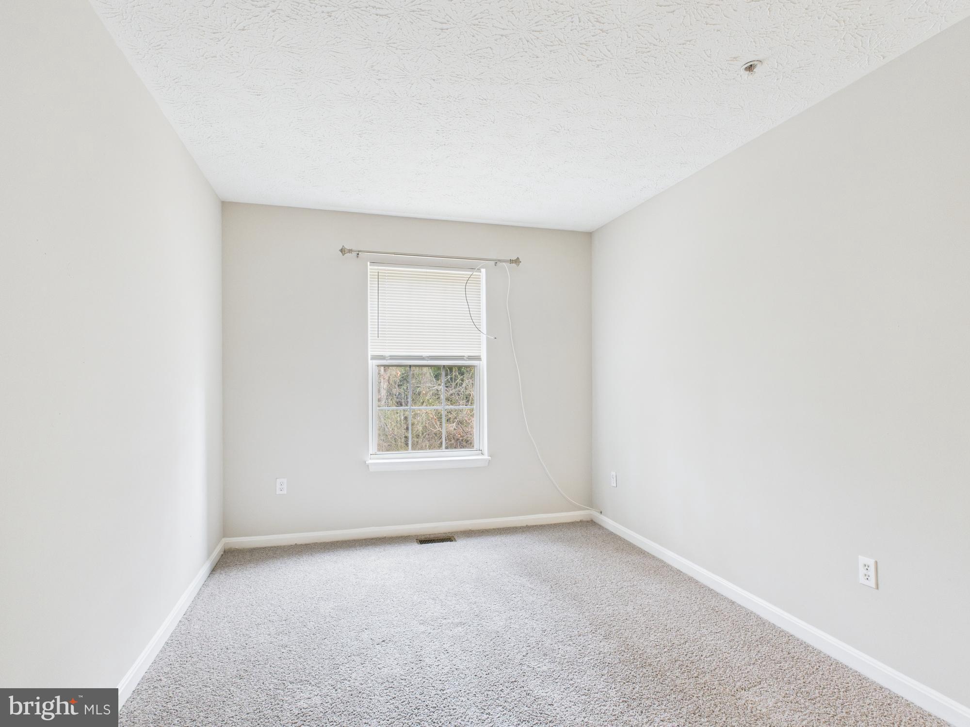 ASBURY WOODS - Residential