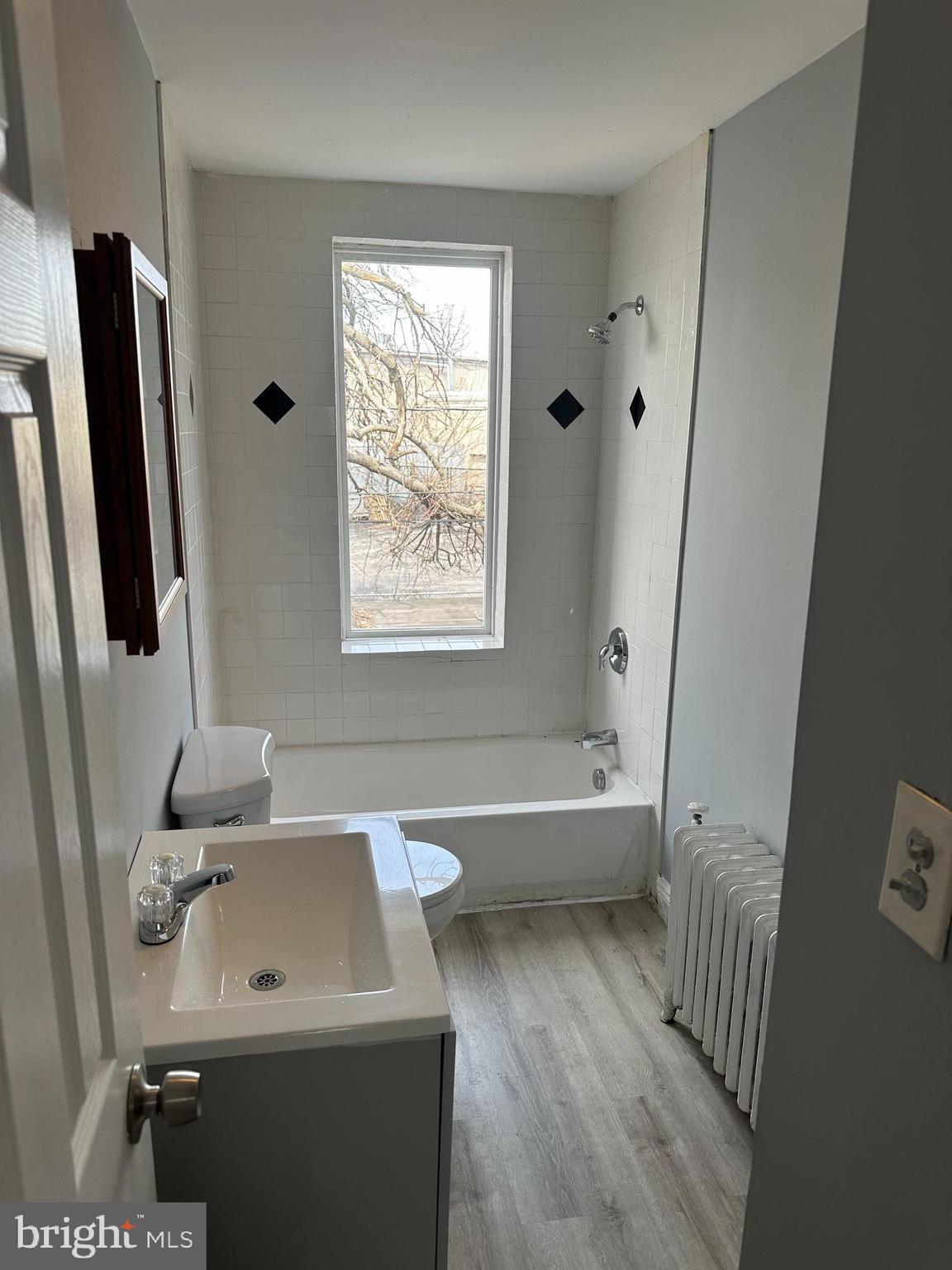 MONDAWMIN - Residential