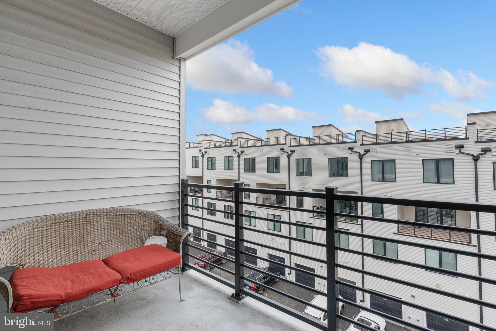 OVERLOOK AT TOWN CENTER - Residential