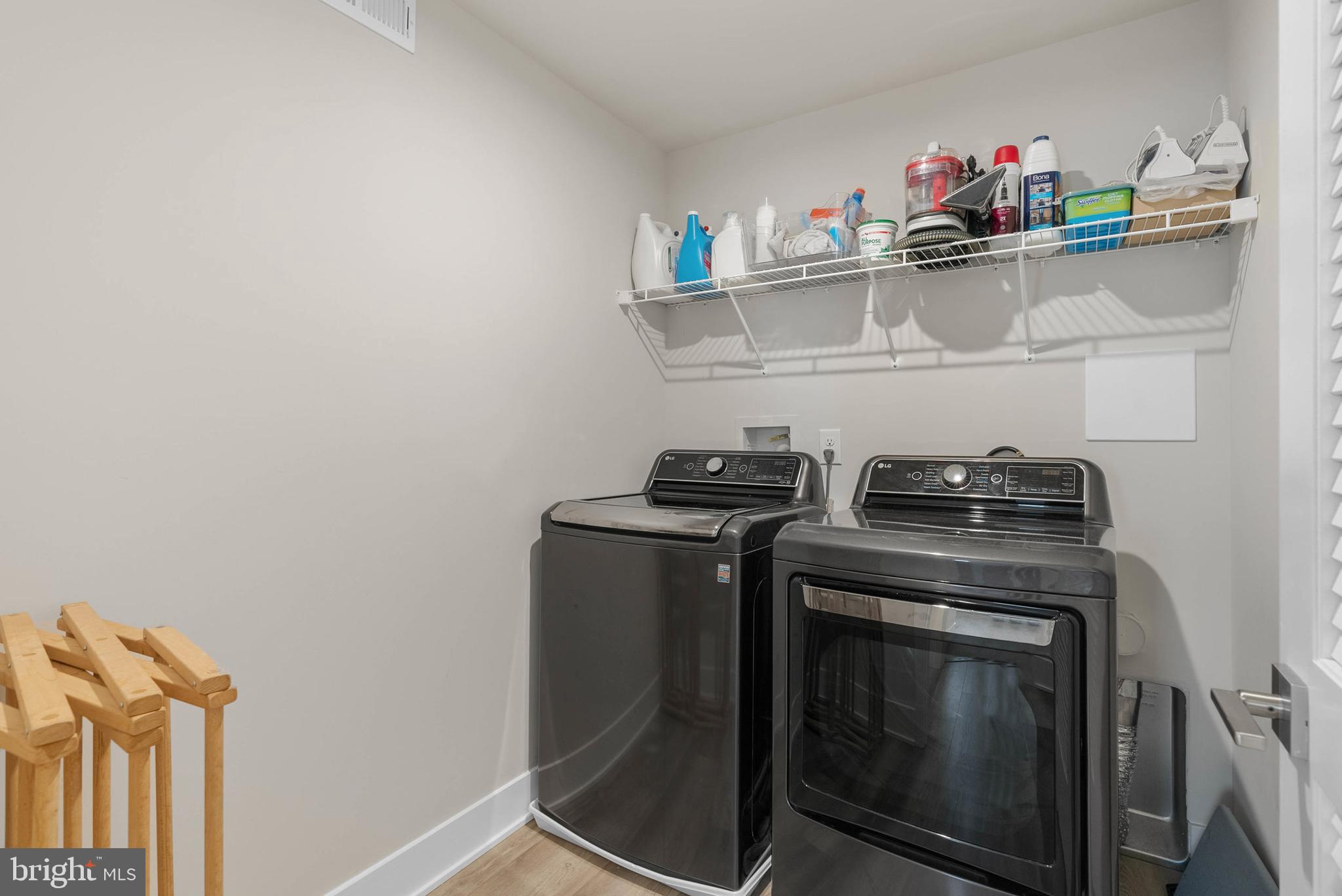 OVERLOOK AT TOWN CENTER - Residential