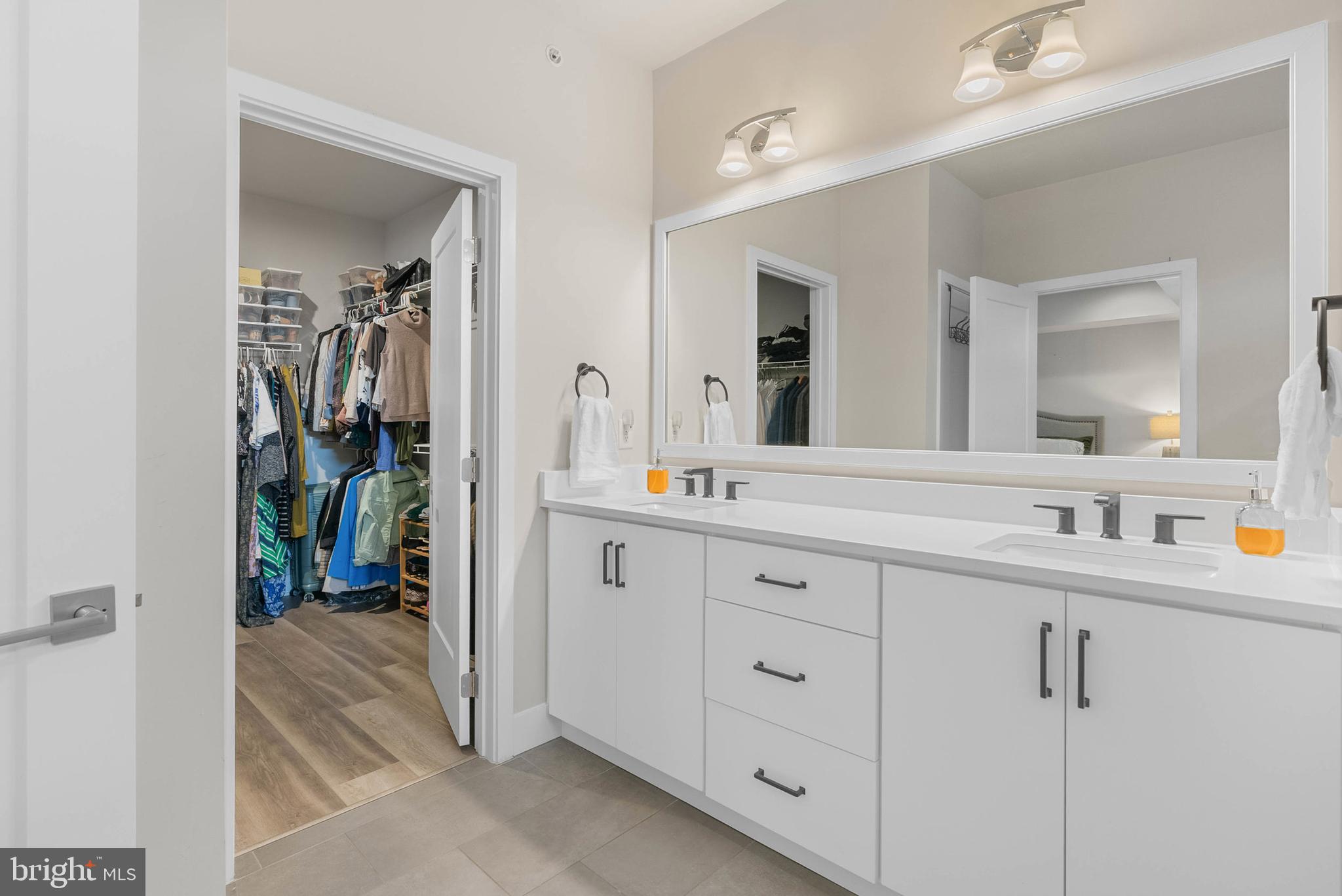 OVERLOOK AT TOWN CENTER - Residential