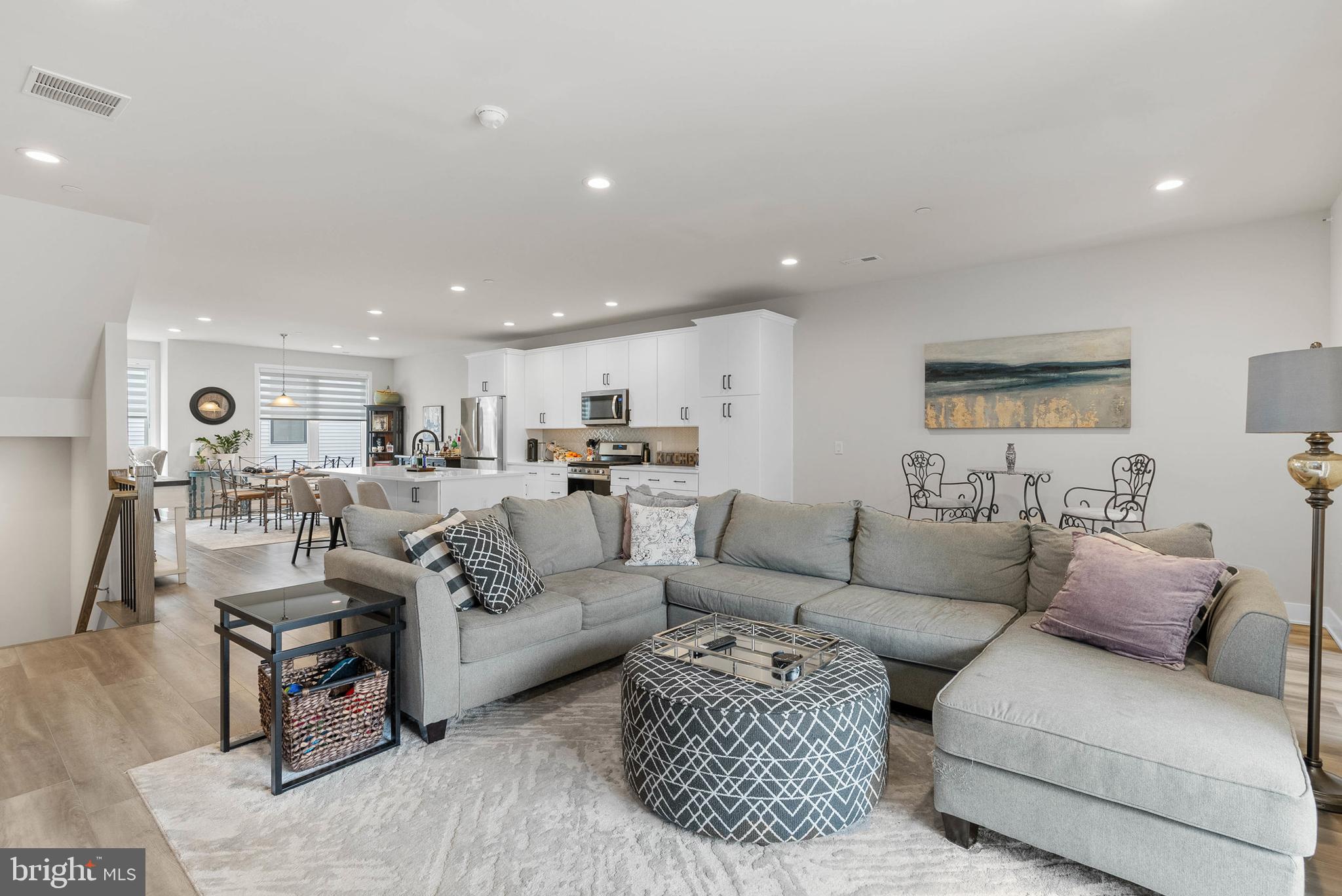 OVERLOOK AT TOWN CENTER - Residential