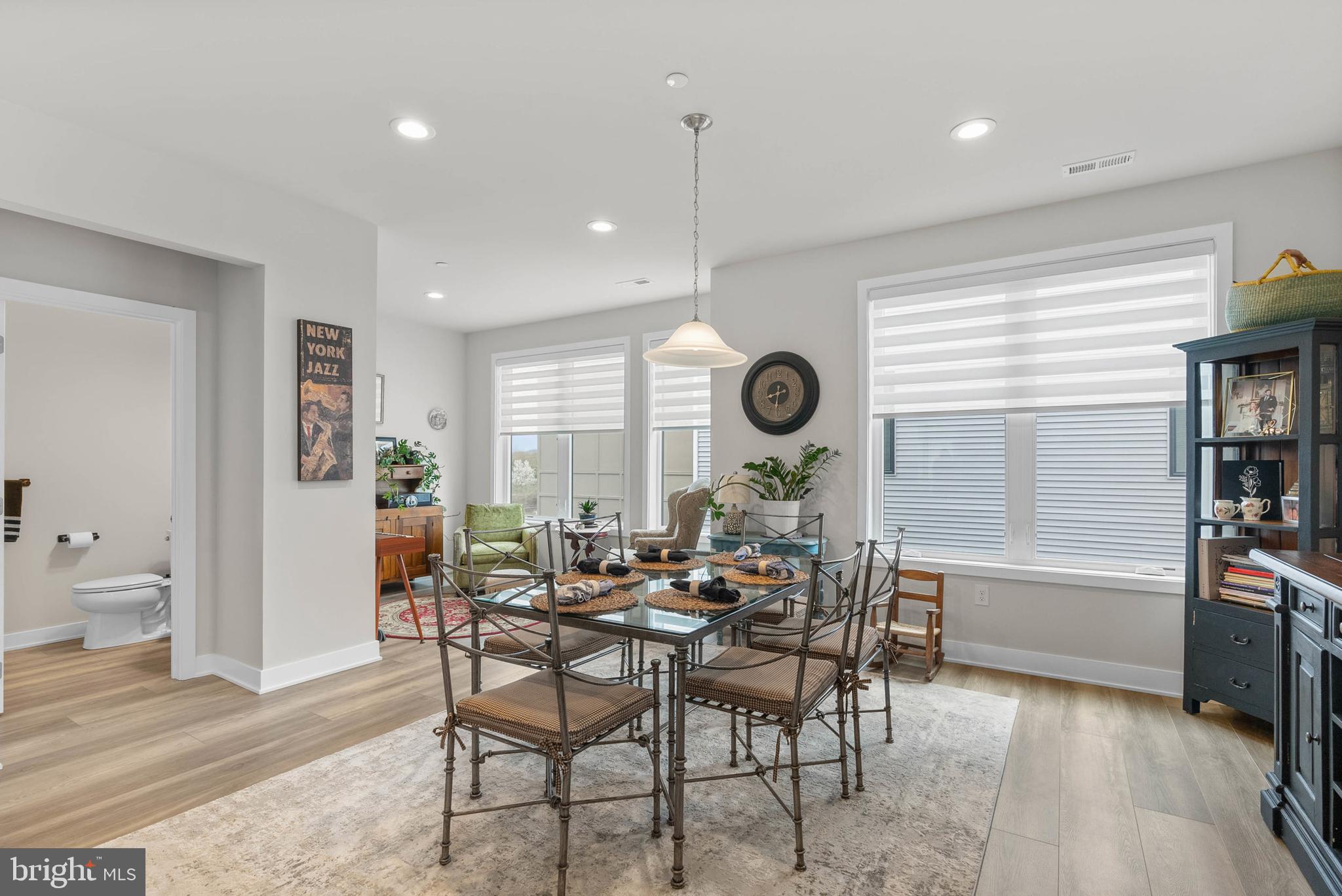 OVERLOOK AT TOWN CENTER - Residential