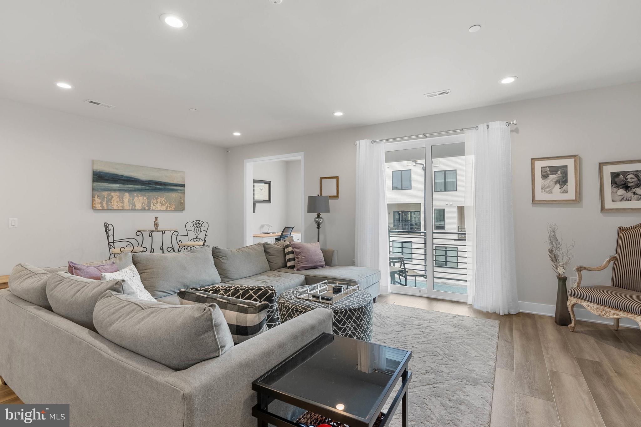 OVERLOOK AT TOWN CENTER - Residential