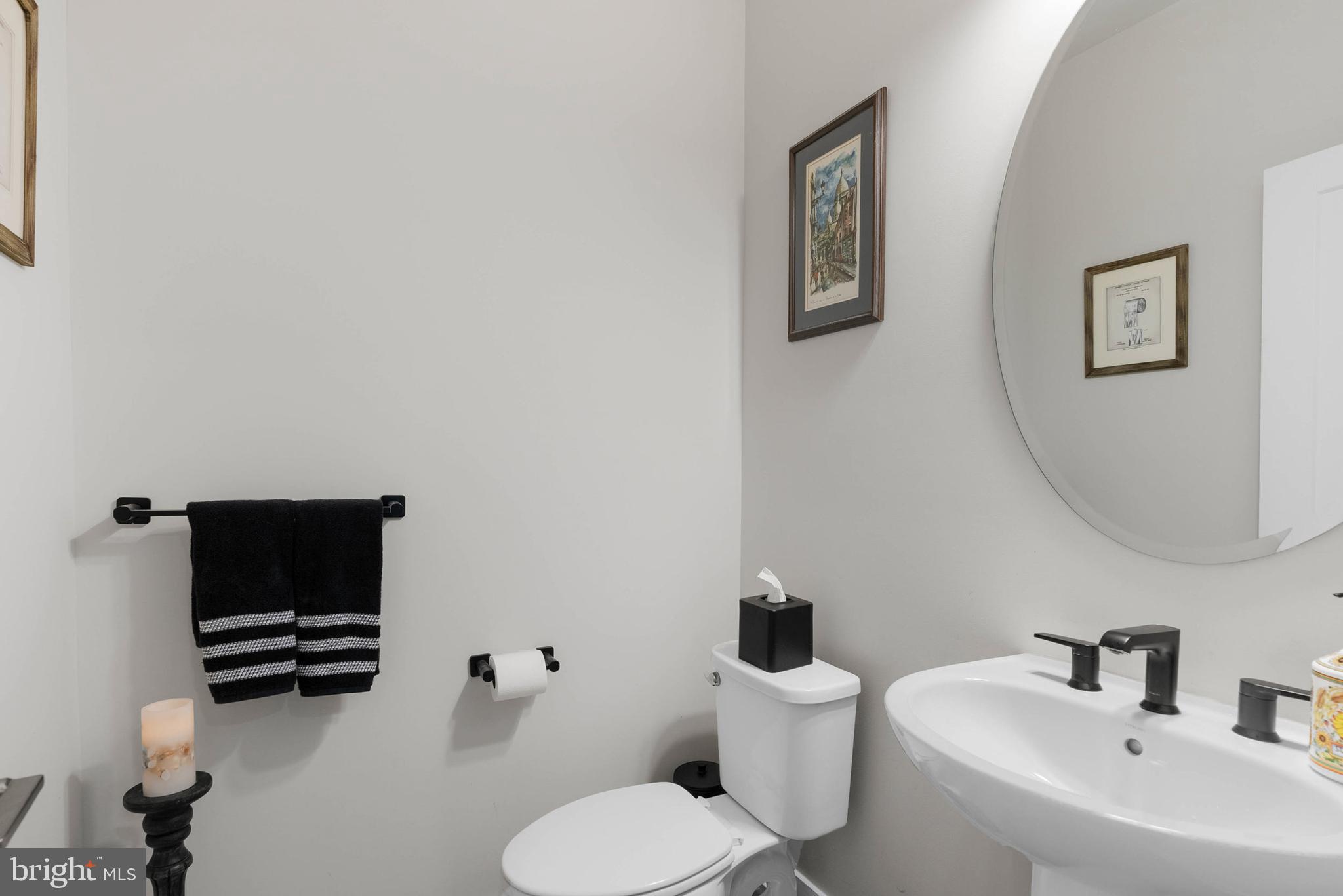 OVERLOOK AT TOWN CENTER - Residential