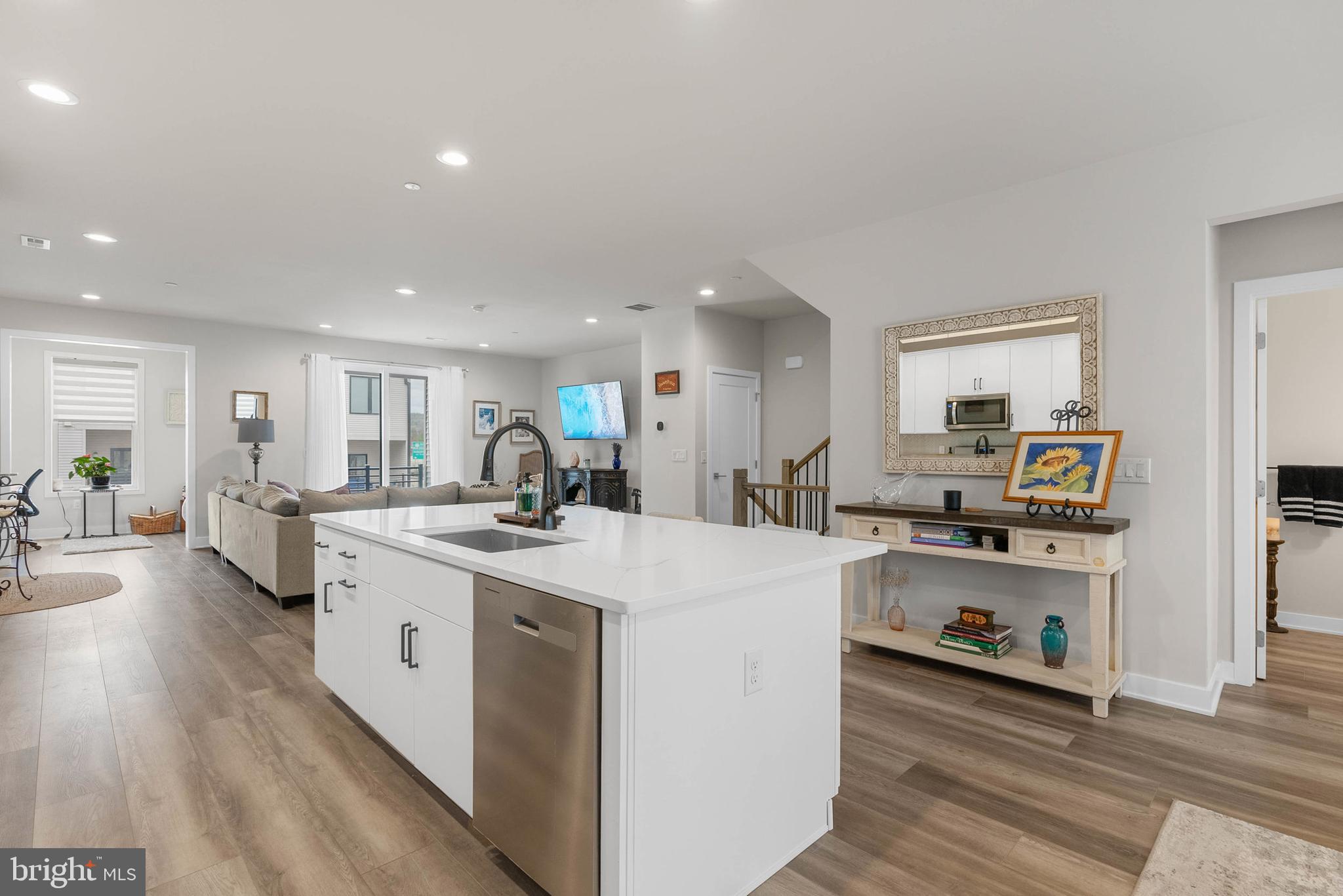 OVERLOOK AT TOWN CENTER - Residential