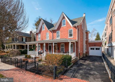 52 N MAIN STREET NEW HOPE PA 18938