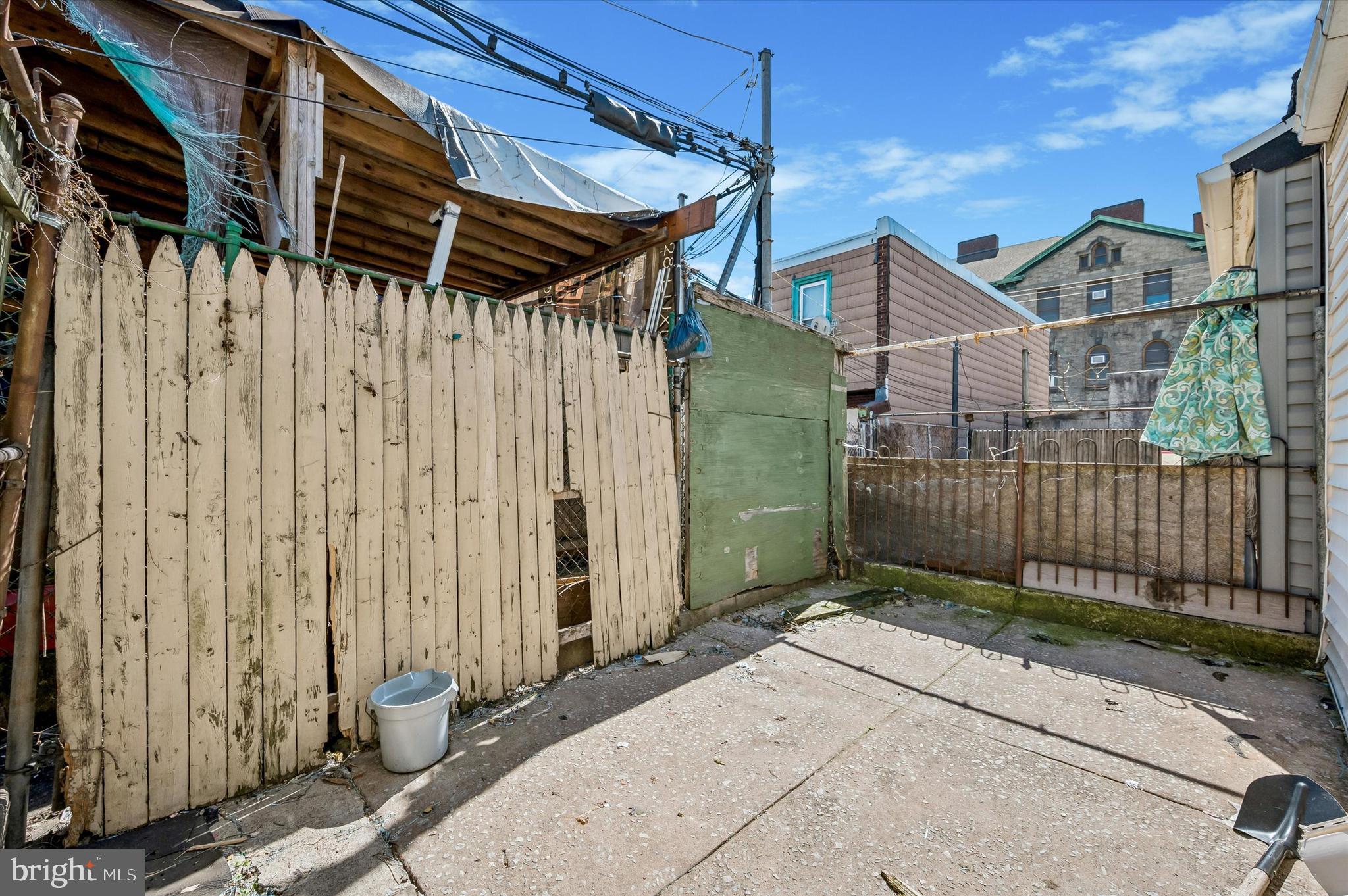 HARROWGATE - Residential