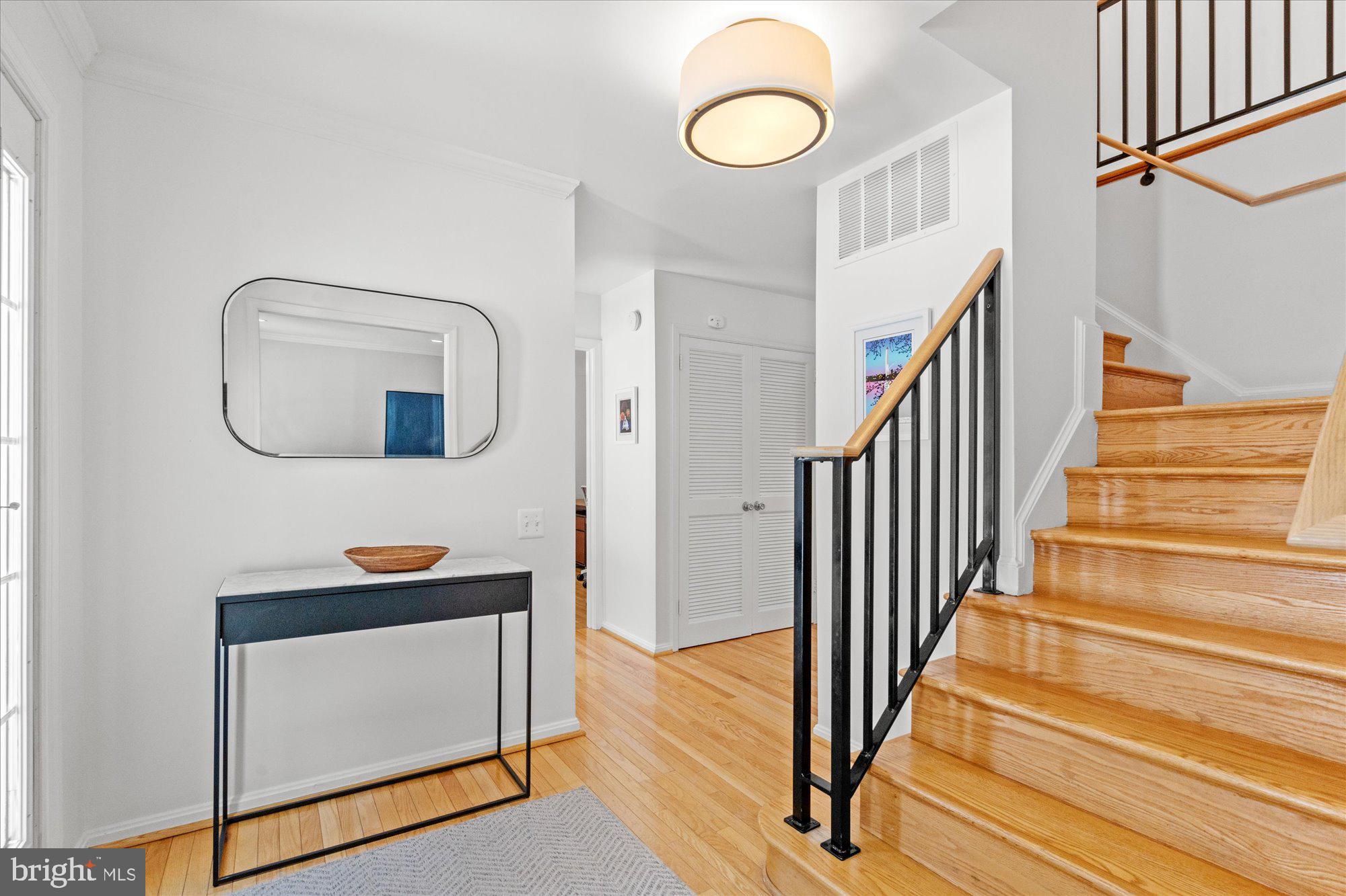 TUCKAHOE - Residential