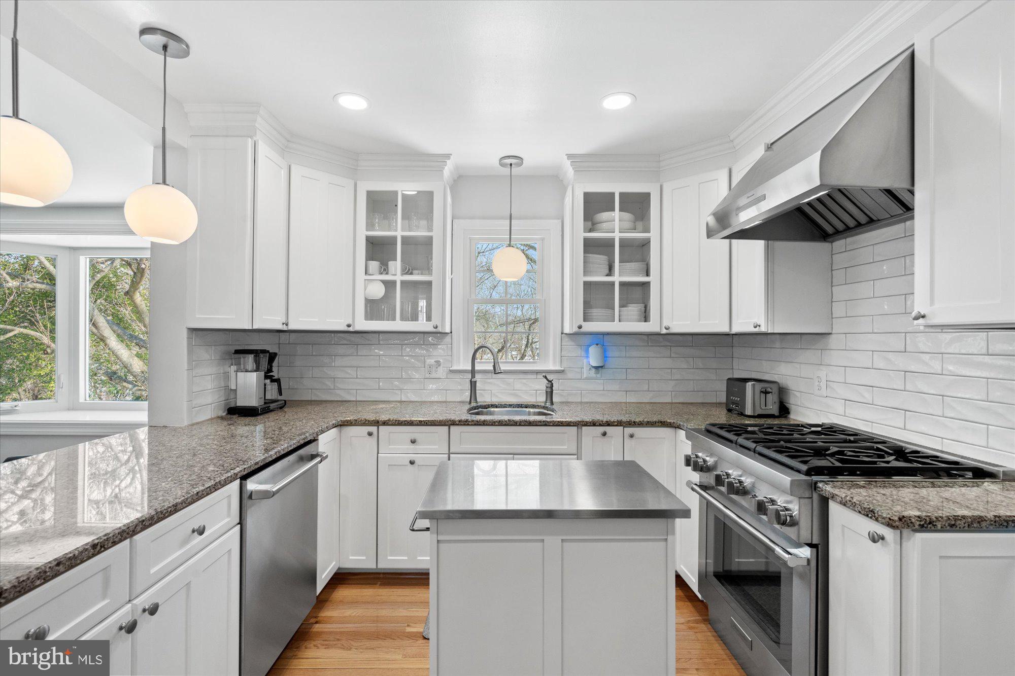 TUCKAHOE - Residential