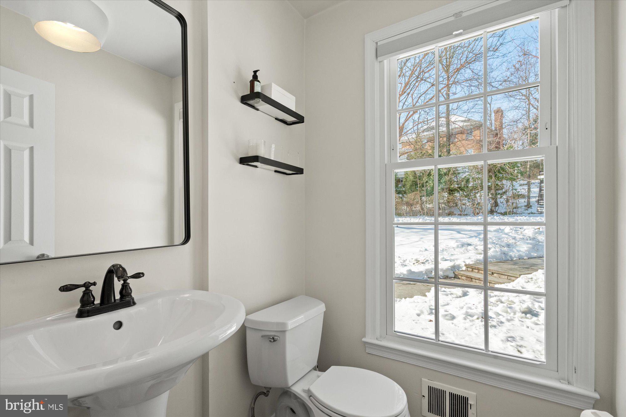 TUCKAHOE - Residential