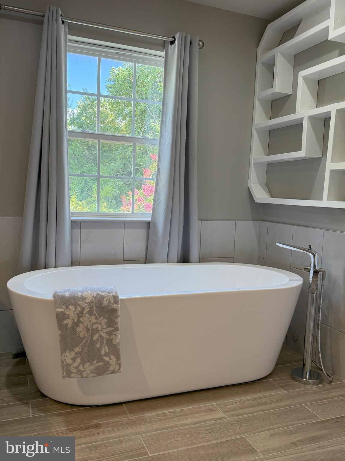 THE RIDGES II-PLAT EIGHT - Residential