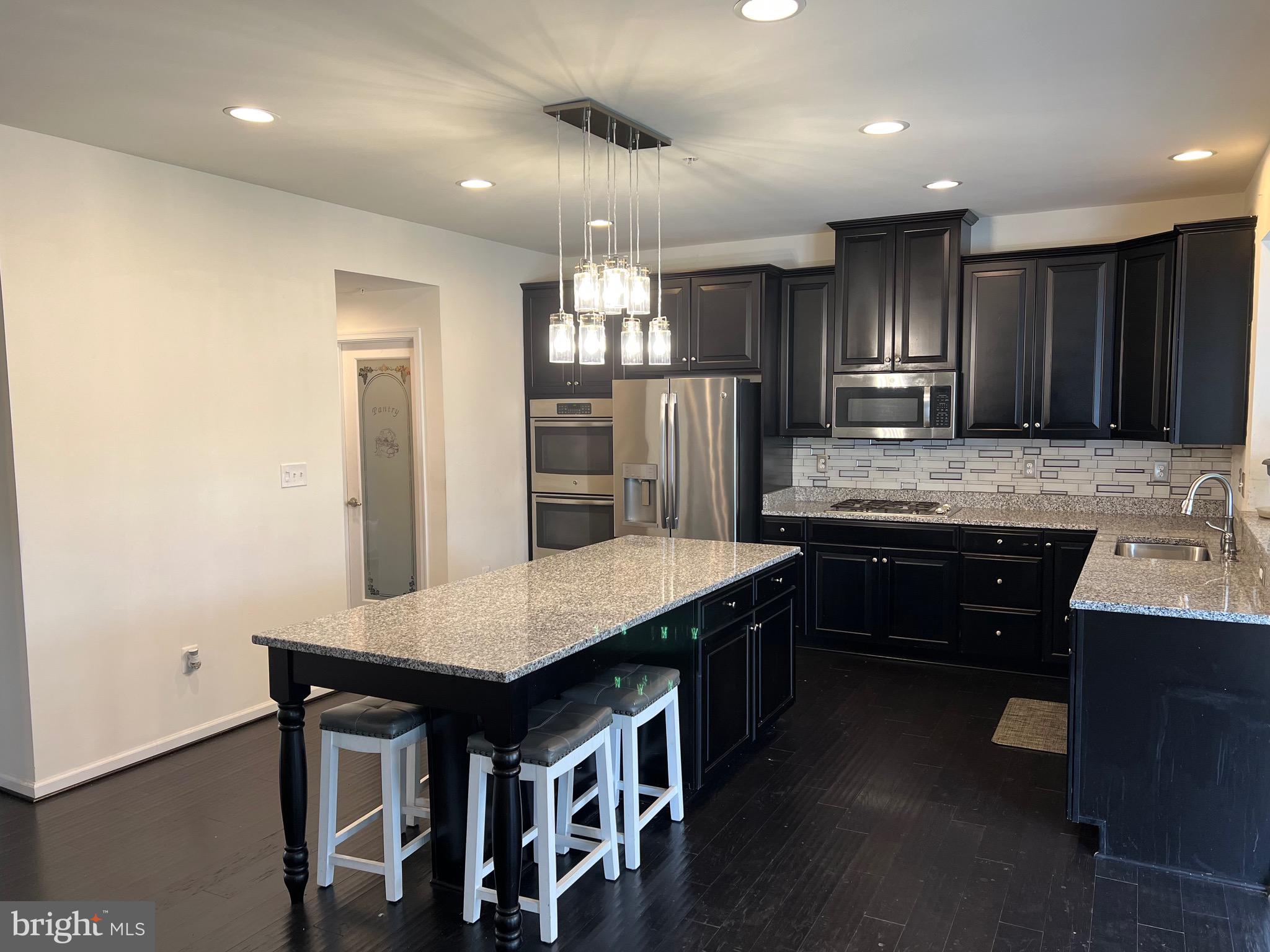 ROGERS FORD - Residential