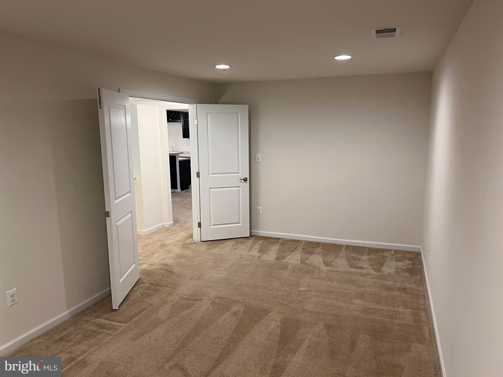 ROGERS FORD - Residential