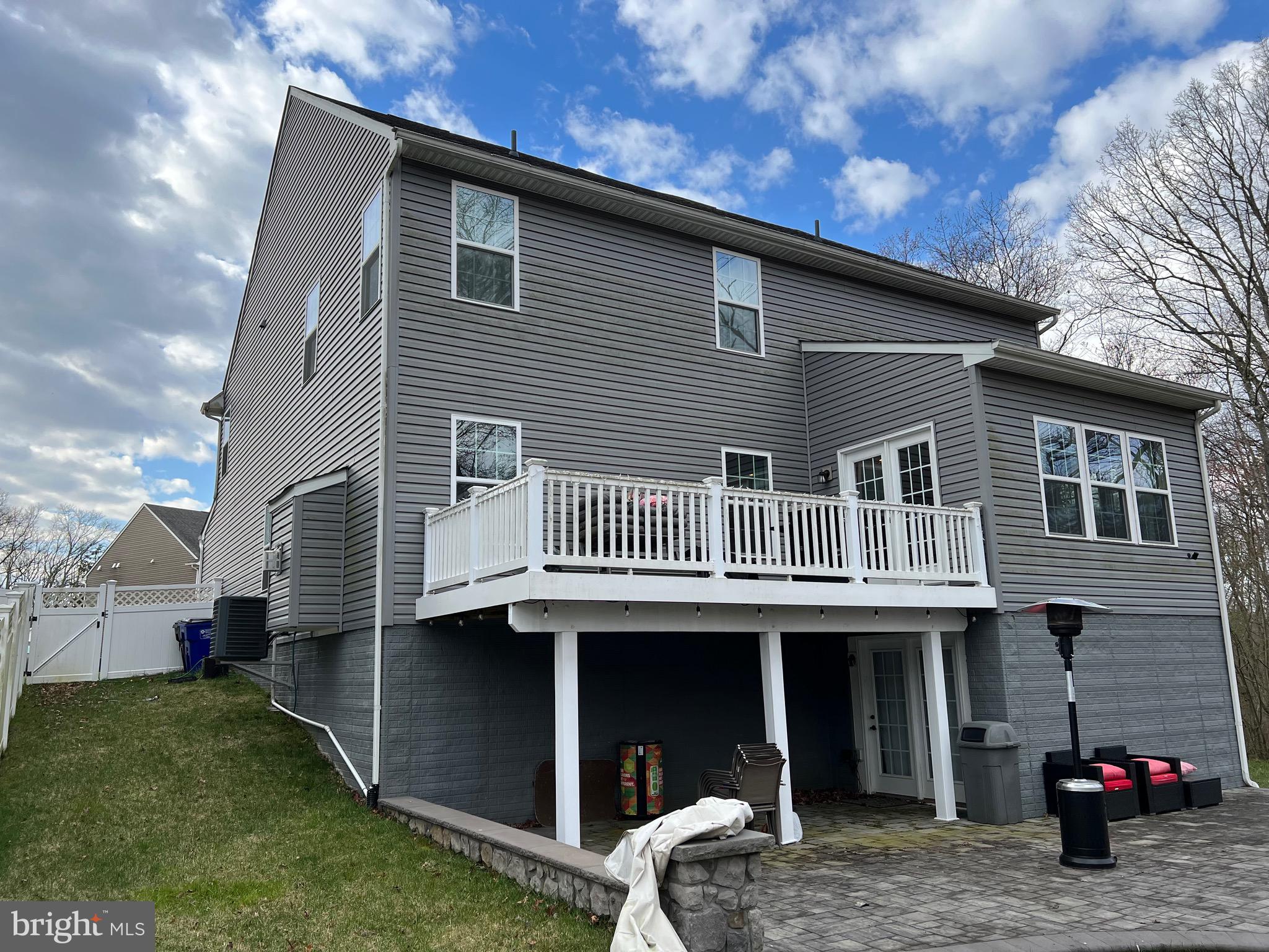 ROGERS FORD - Residential