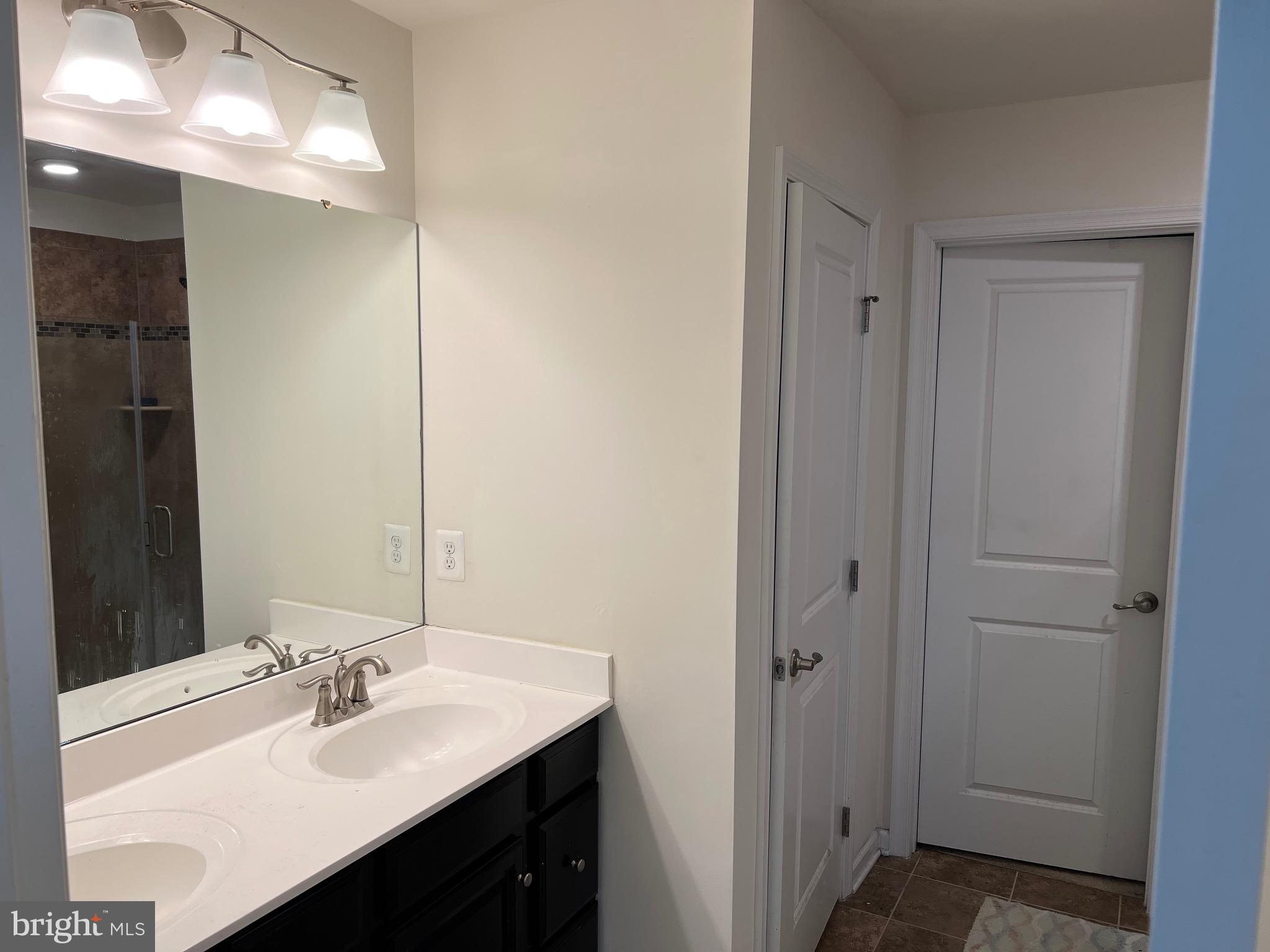 ROGERS FORD - Residential