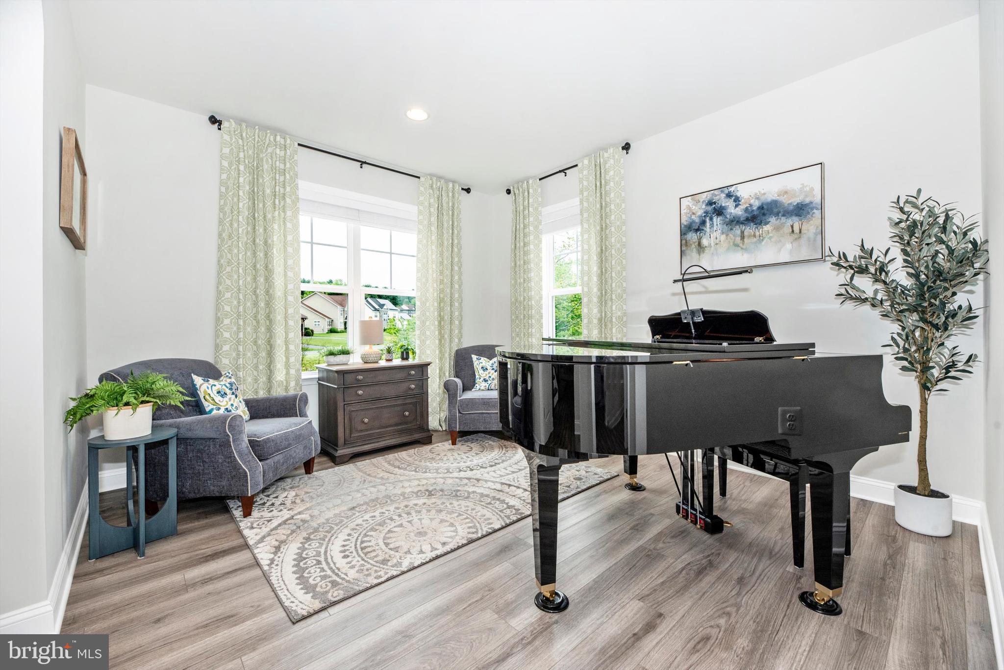 SPRING HOLLOW - Residential