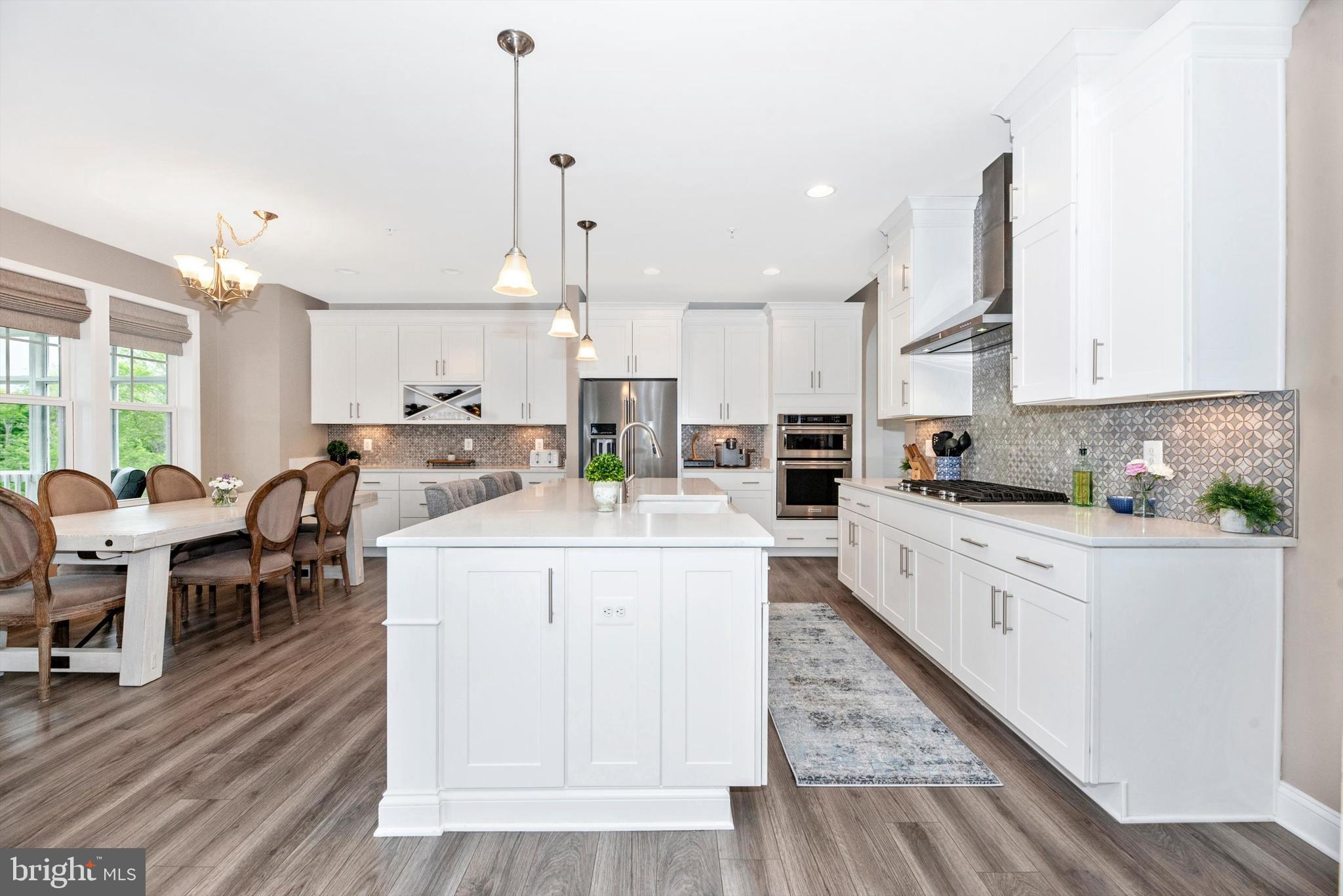 SPRING HOLLOW - Residential